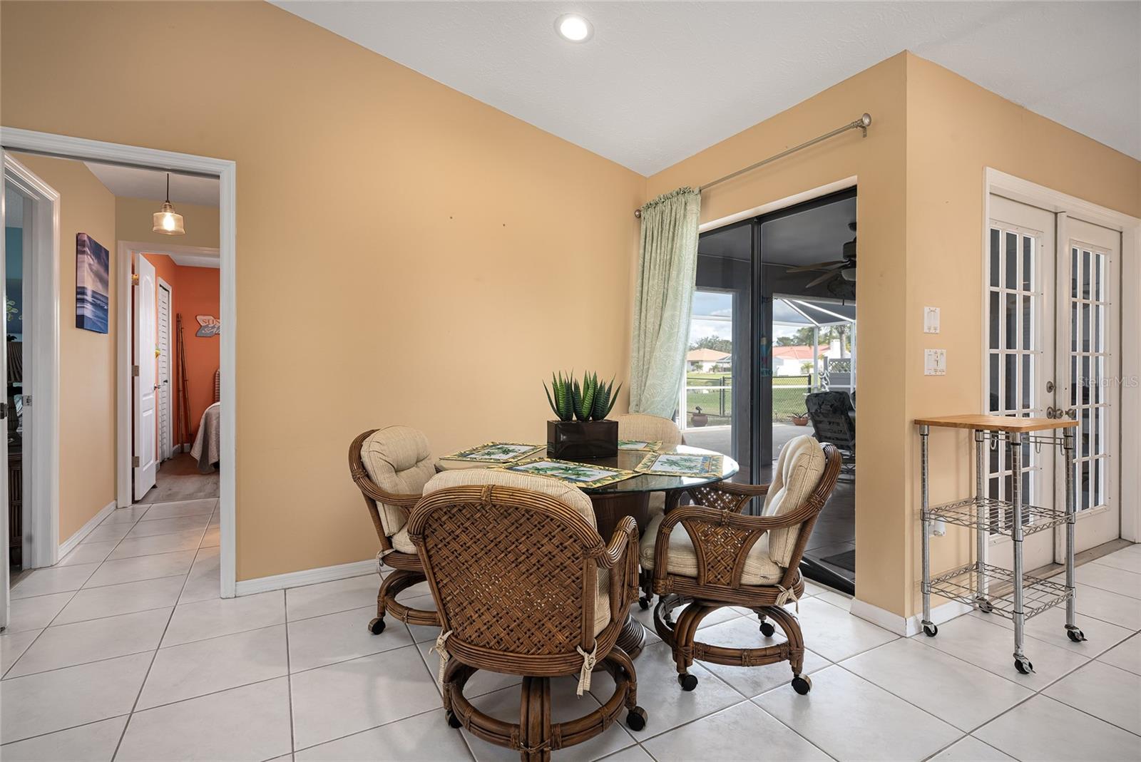 Image 19 of 68 For 9314 Lucian  