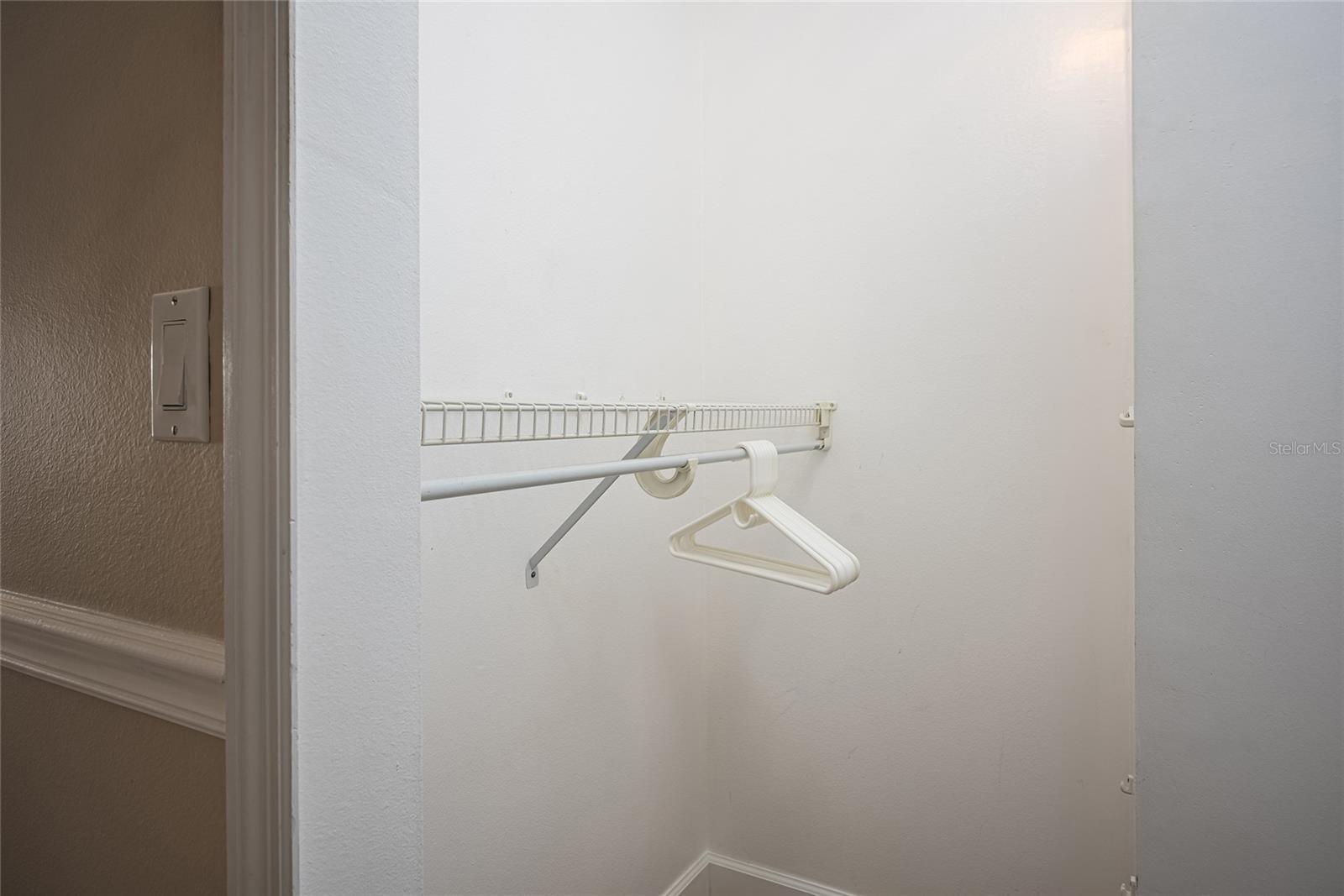 Image 27 of 68 For 9314 Lucian  