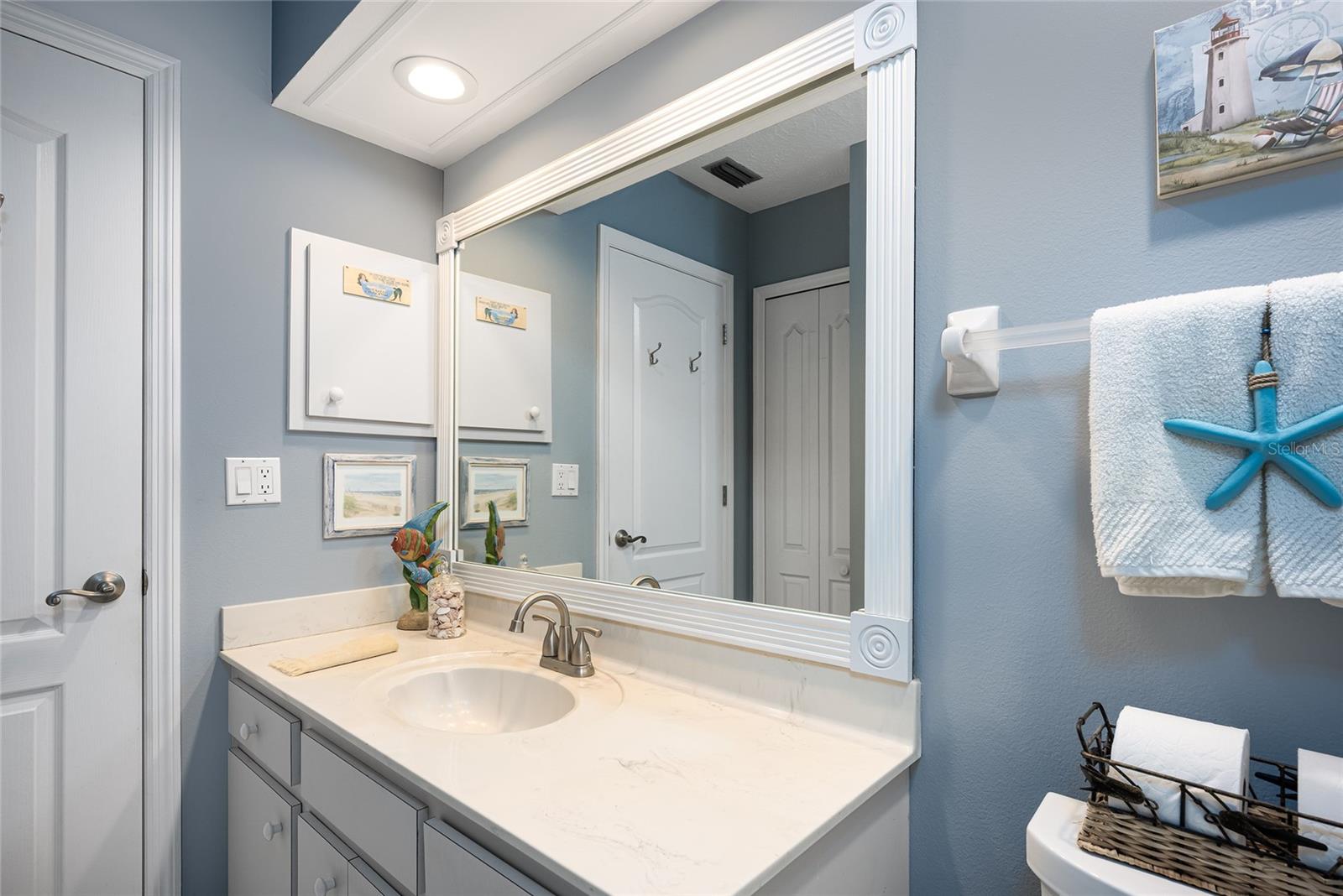 Image 32 of 68 For 9314 Lucian  