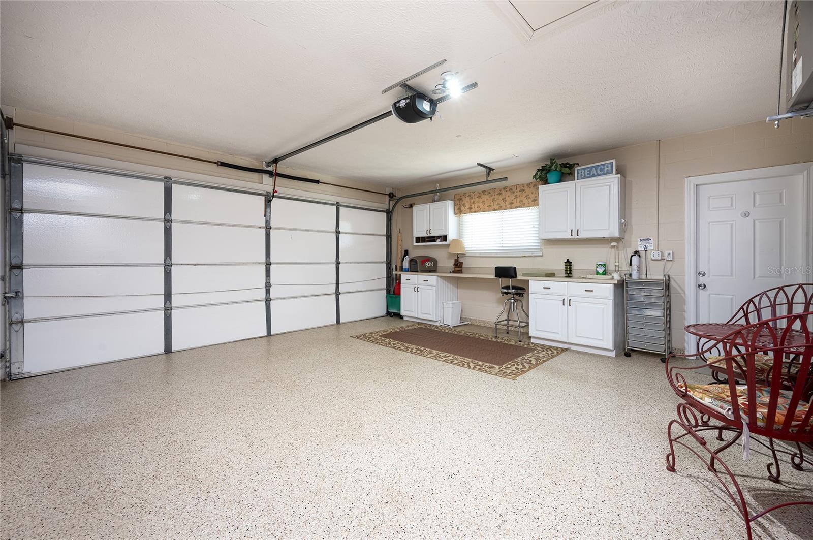 Image 37 of 68 For 9314 Lucian  