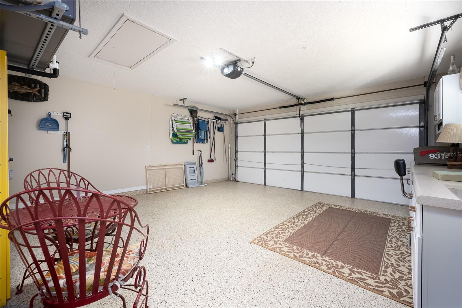 Image 39 of 68 For 9314 Lucian  