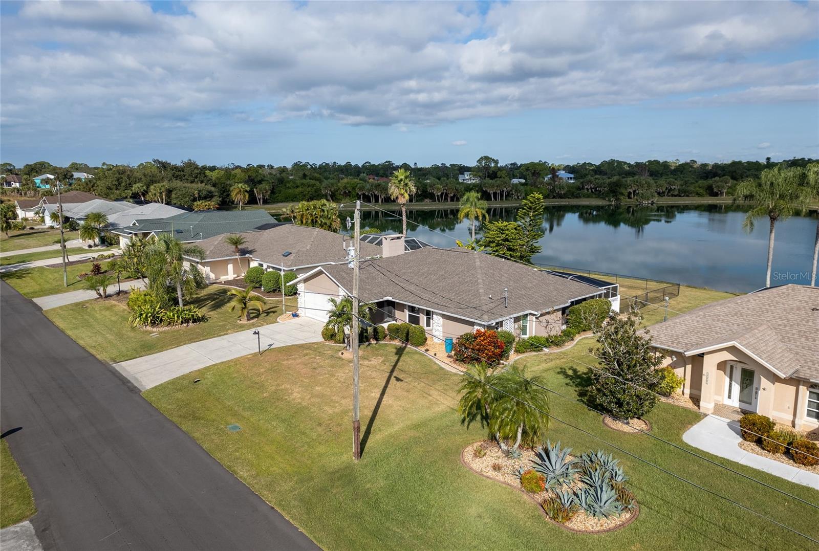 Image 47 of 68 For 9314 Lucian  