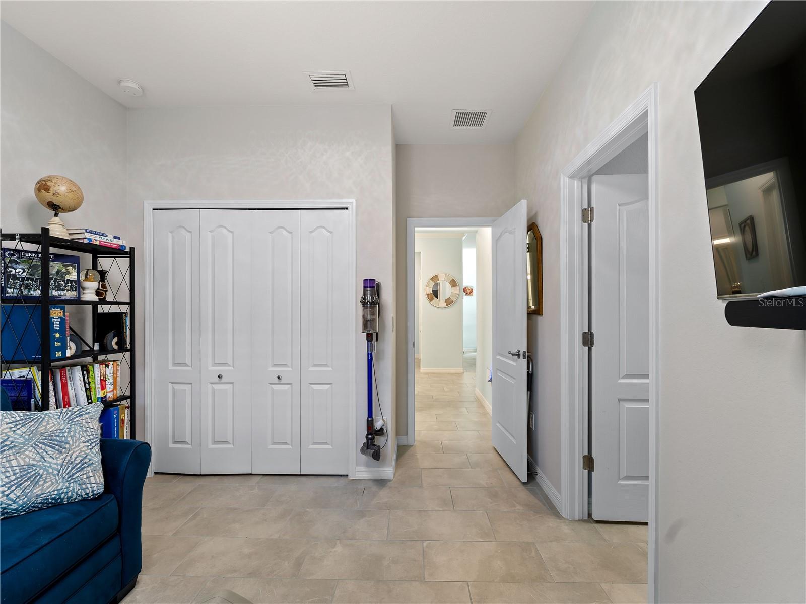 Image 36 of 61 For 10157 Colubrina Drive