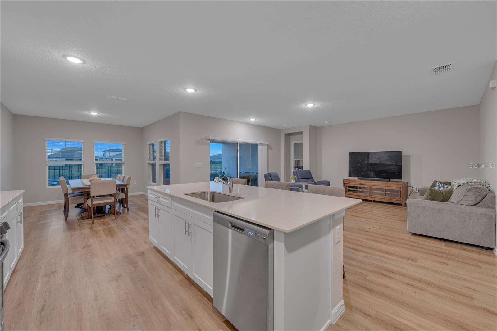 Image 10 of 46 For 12710 Hysmith Loop