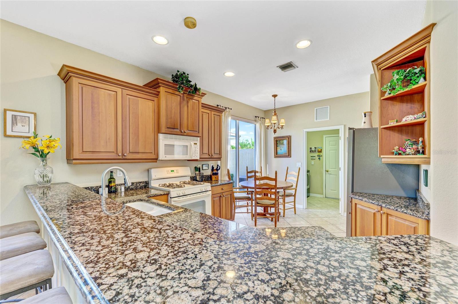 Image 10 of 72 For 298 Padova Way