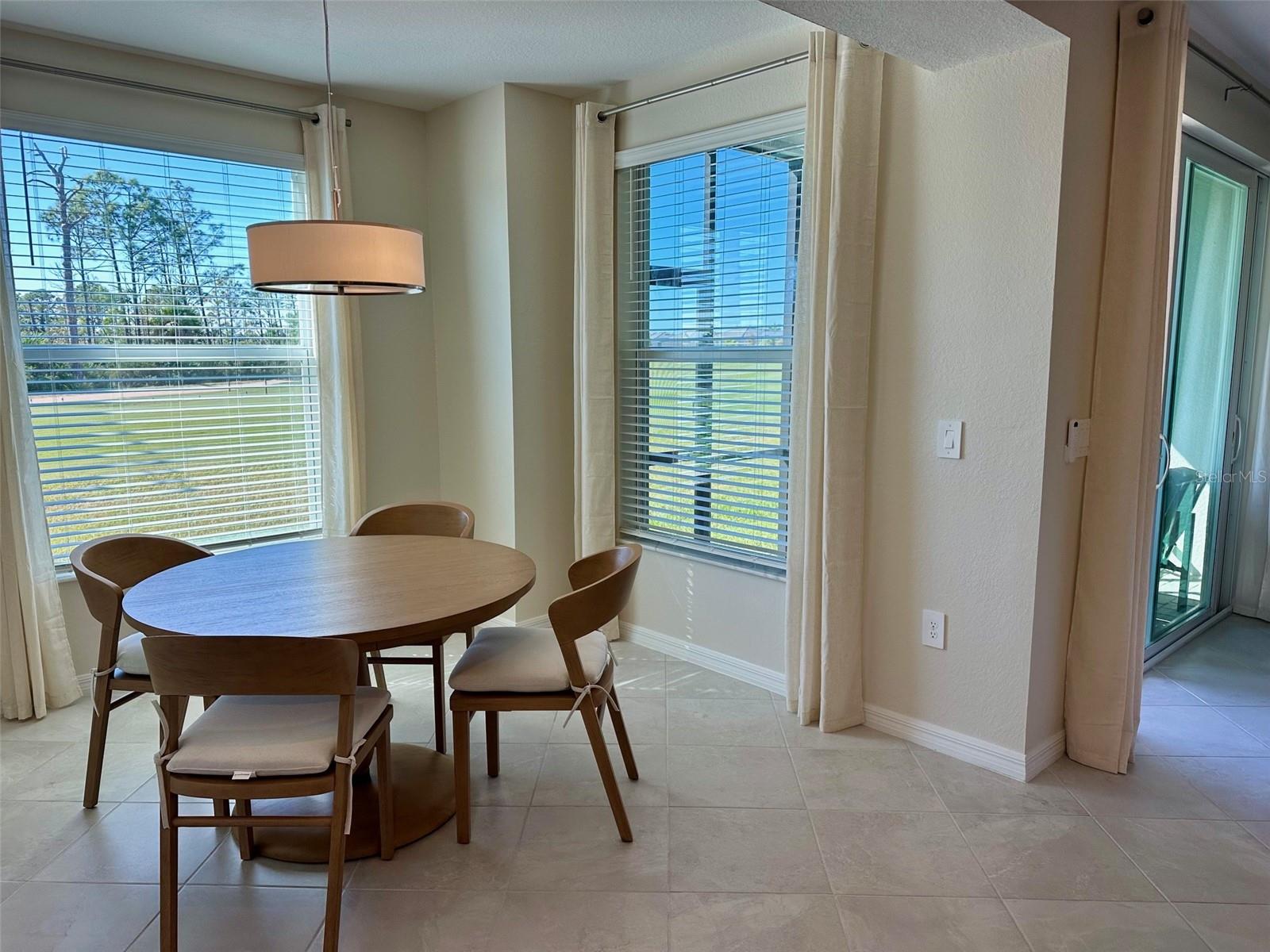 Image 9 of 43 For 17470 Opal Sand Drive 106