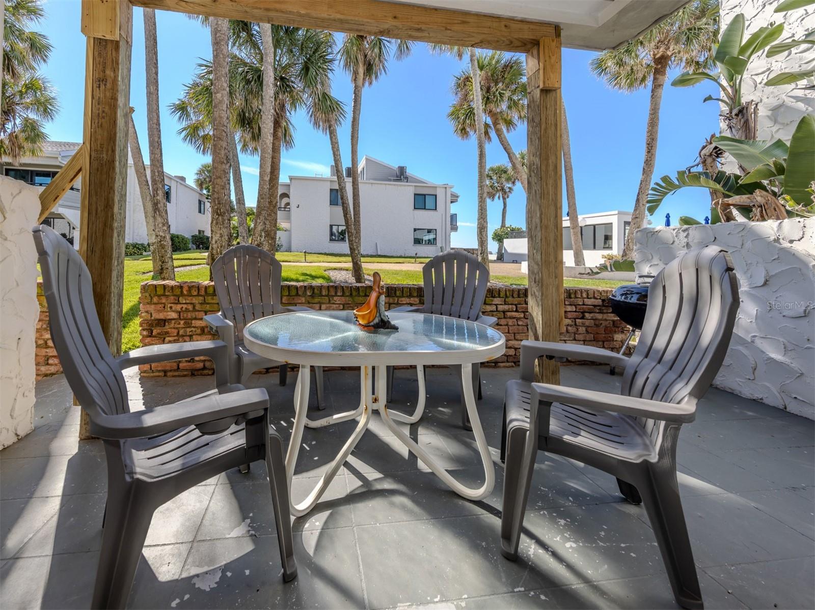 Image 3 of 58 For 1555 Tarpon Center Drive 132