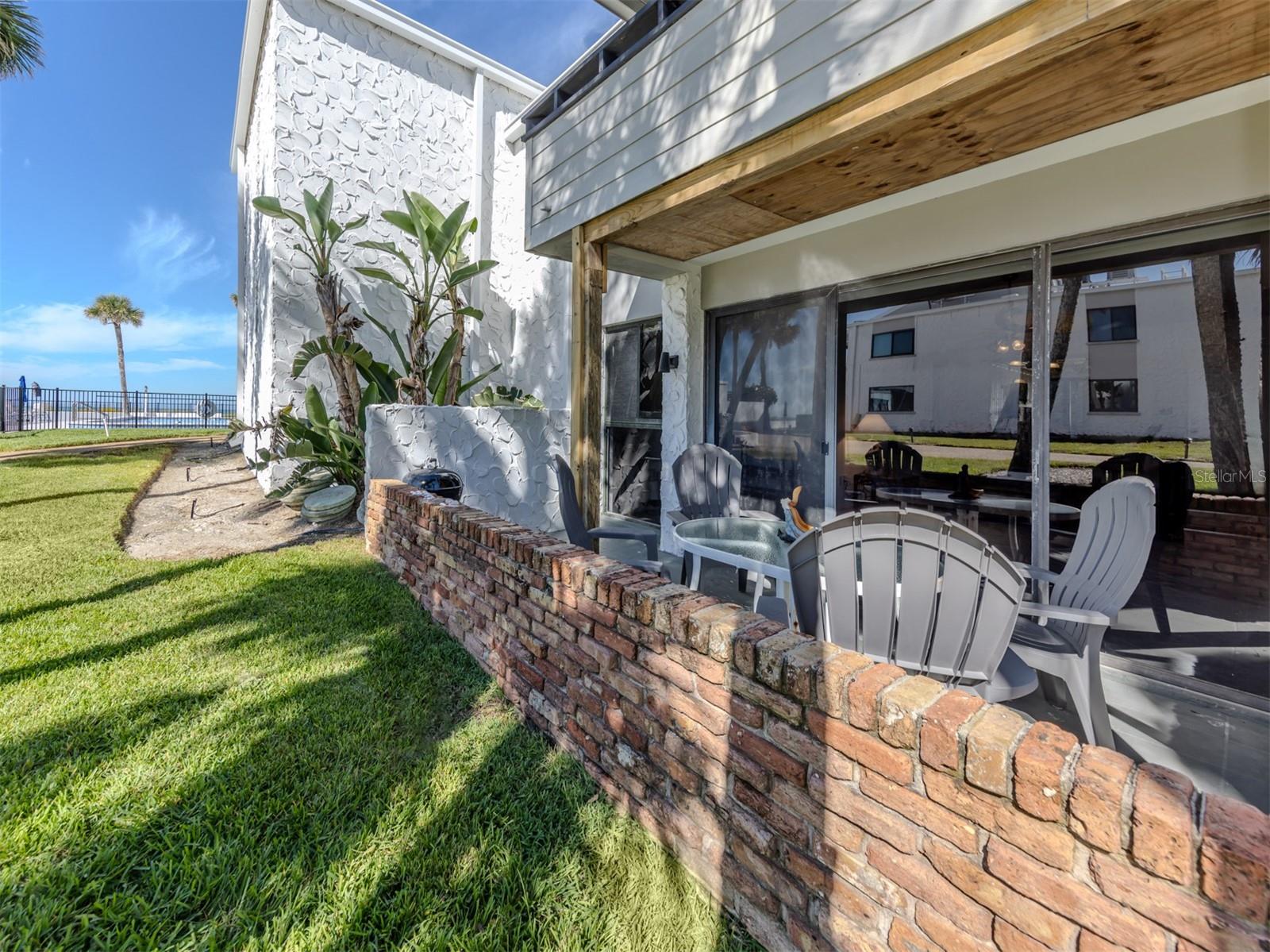 Image 5 of 58 For 1555 Tarpon Center Drive 132