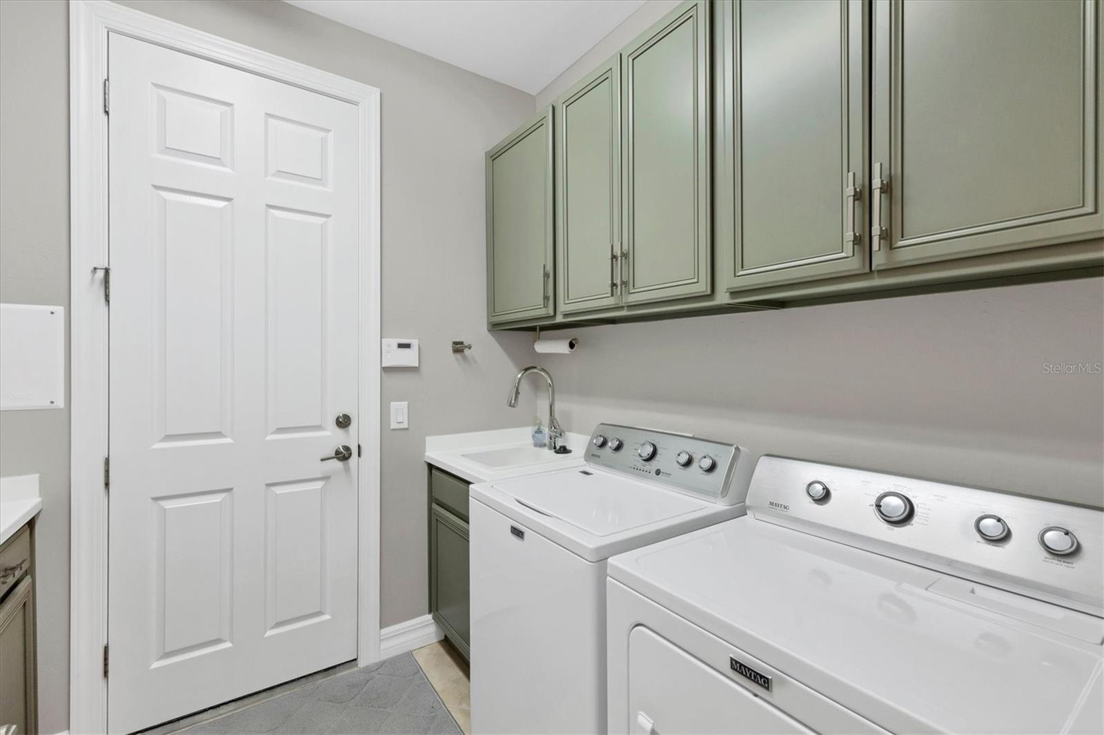 Image 32 of 66 For 6144 Abaco Drive