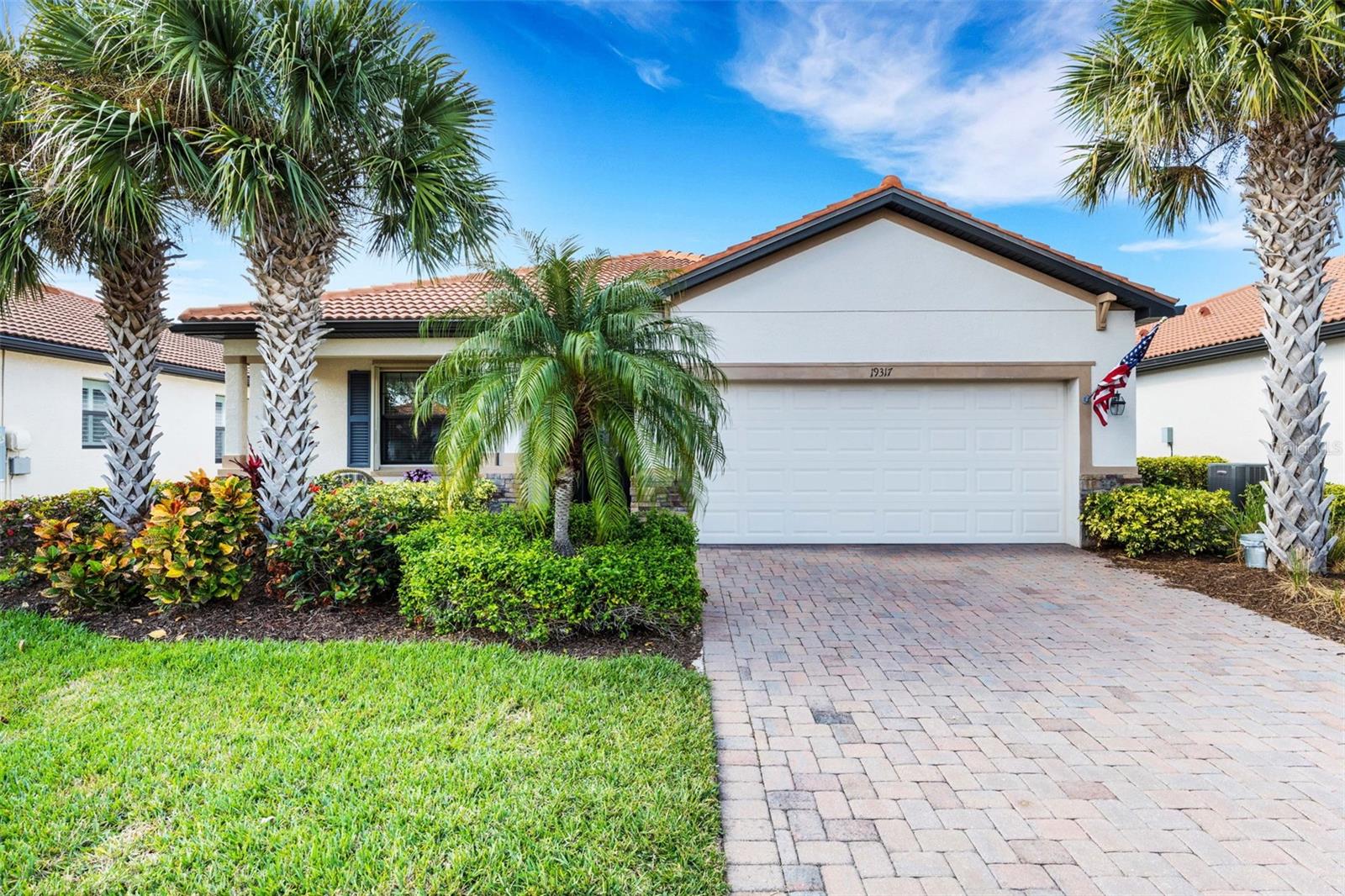 Details for 19317 Nearpoint Drive, VENICE, FL 34292