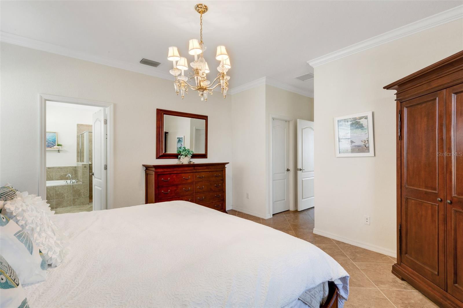 Image 20 of 79 For 19317 Nearpoint Drive