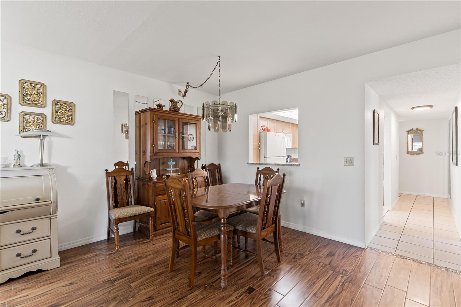 Image 12 of 33 For 942 Capri Isles Boulevard 105