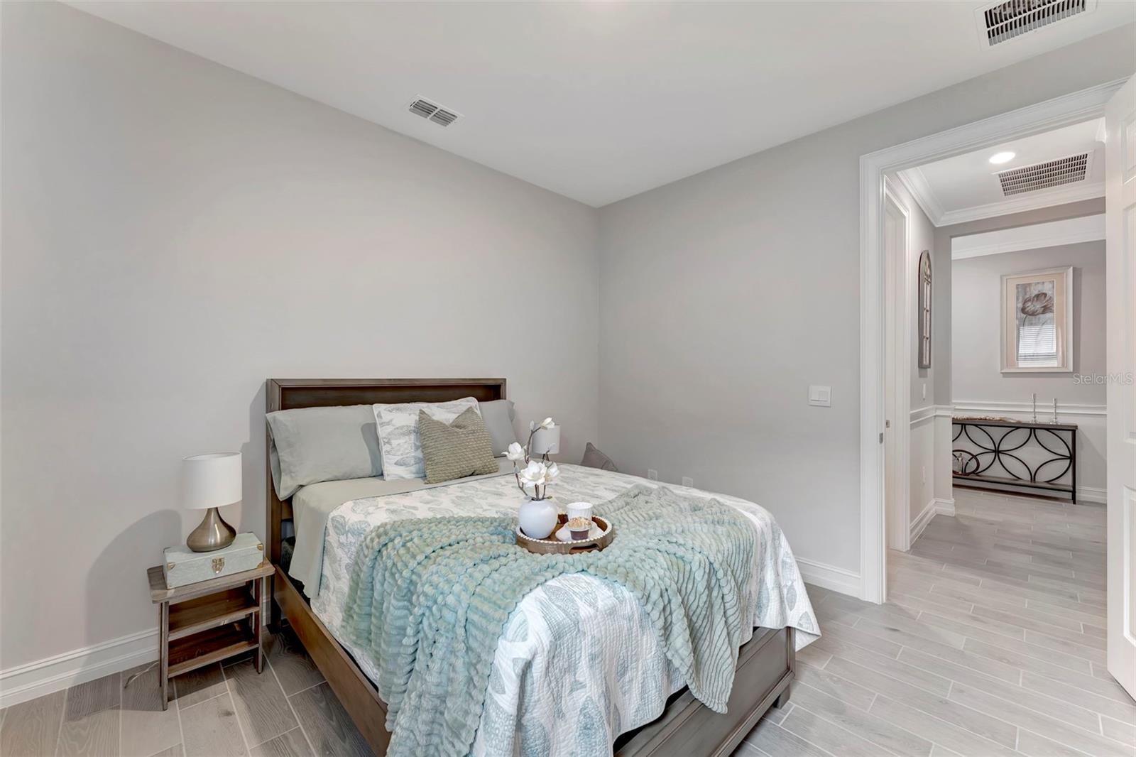 Image 31 of 65 For 133 Villa Perosa Way