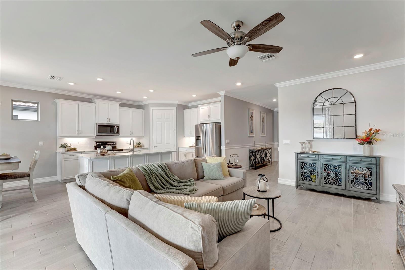 Image 8 of 65 For 133 Villa Perosa Way