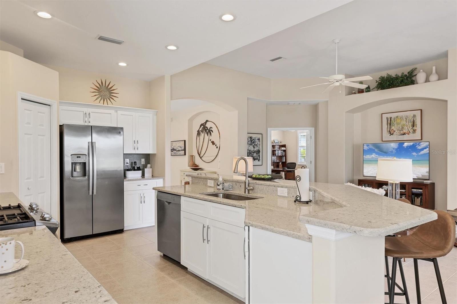 Image 20 of 83 For 5698 White Jasmine Way