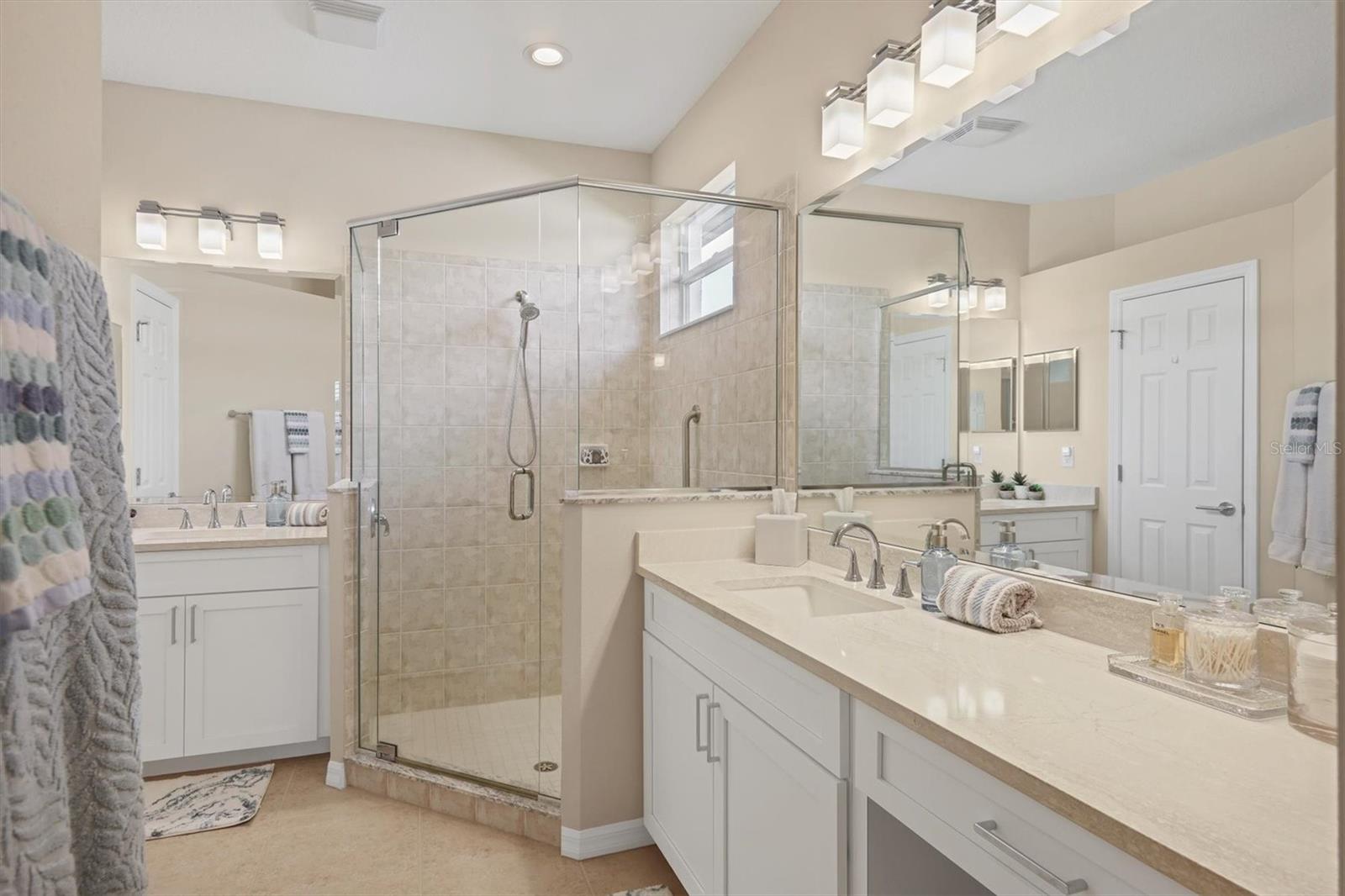 Image 28 of 83 For 5698 White Jasmine Way