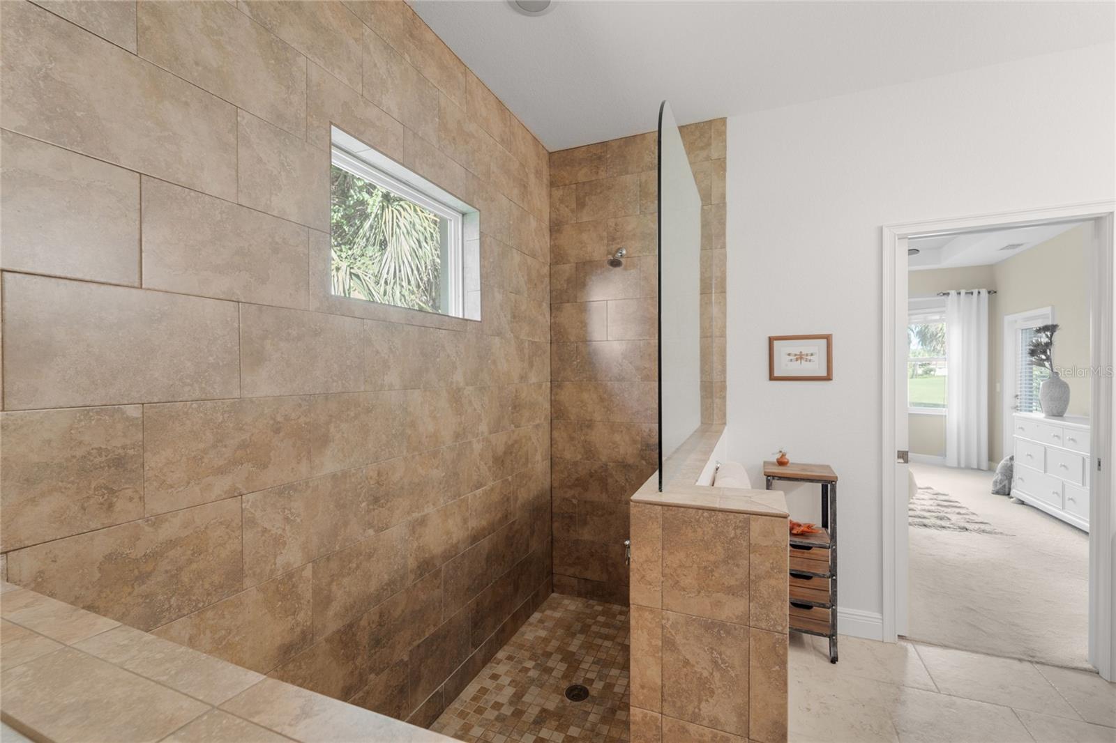 Image 15 of 35 For 43 Long Meadow Place