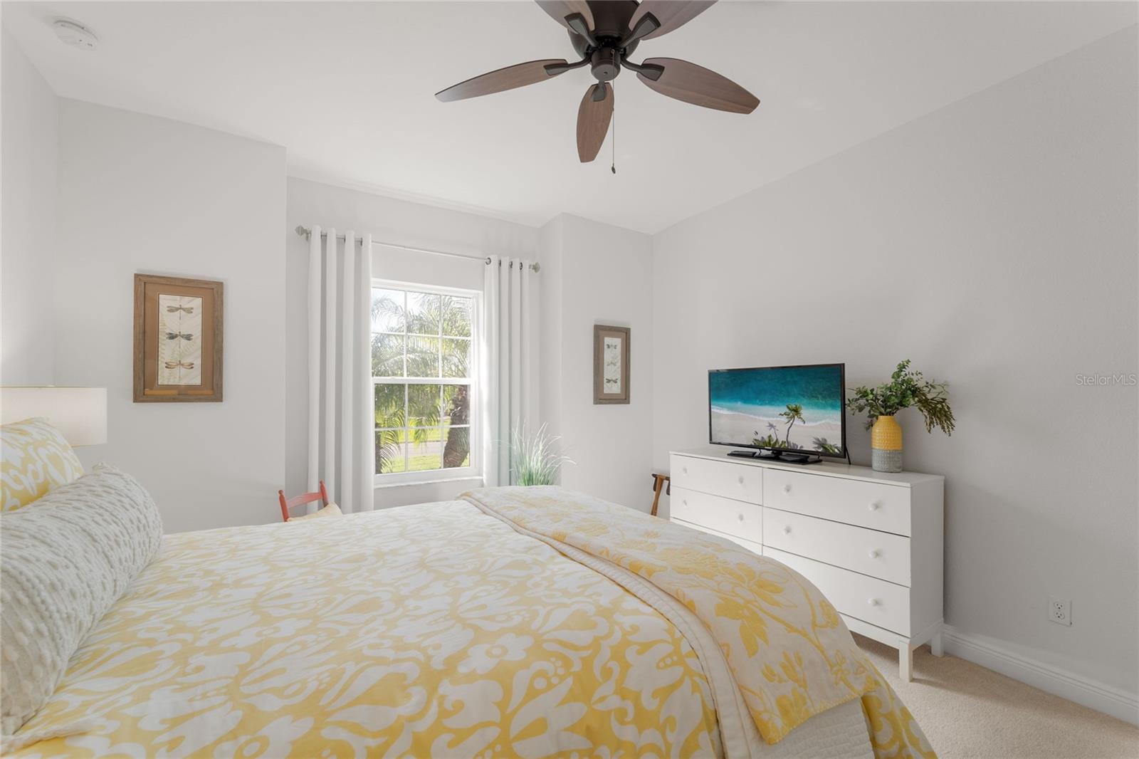 Image 23 of 35 For 43 Long Meadow Place