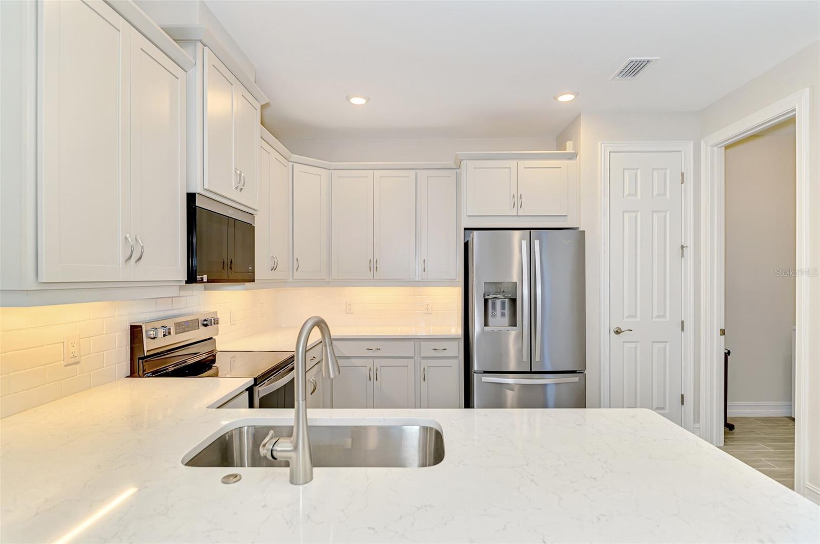 Image 18 of 60 For 387 Ibiza Loop