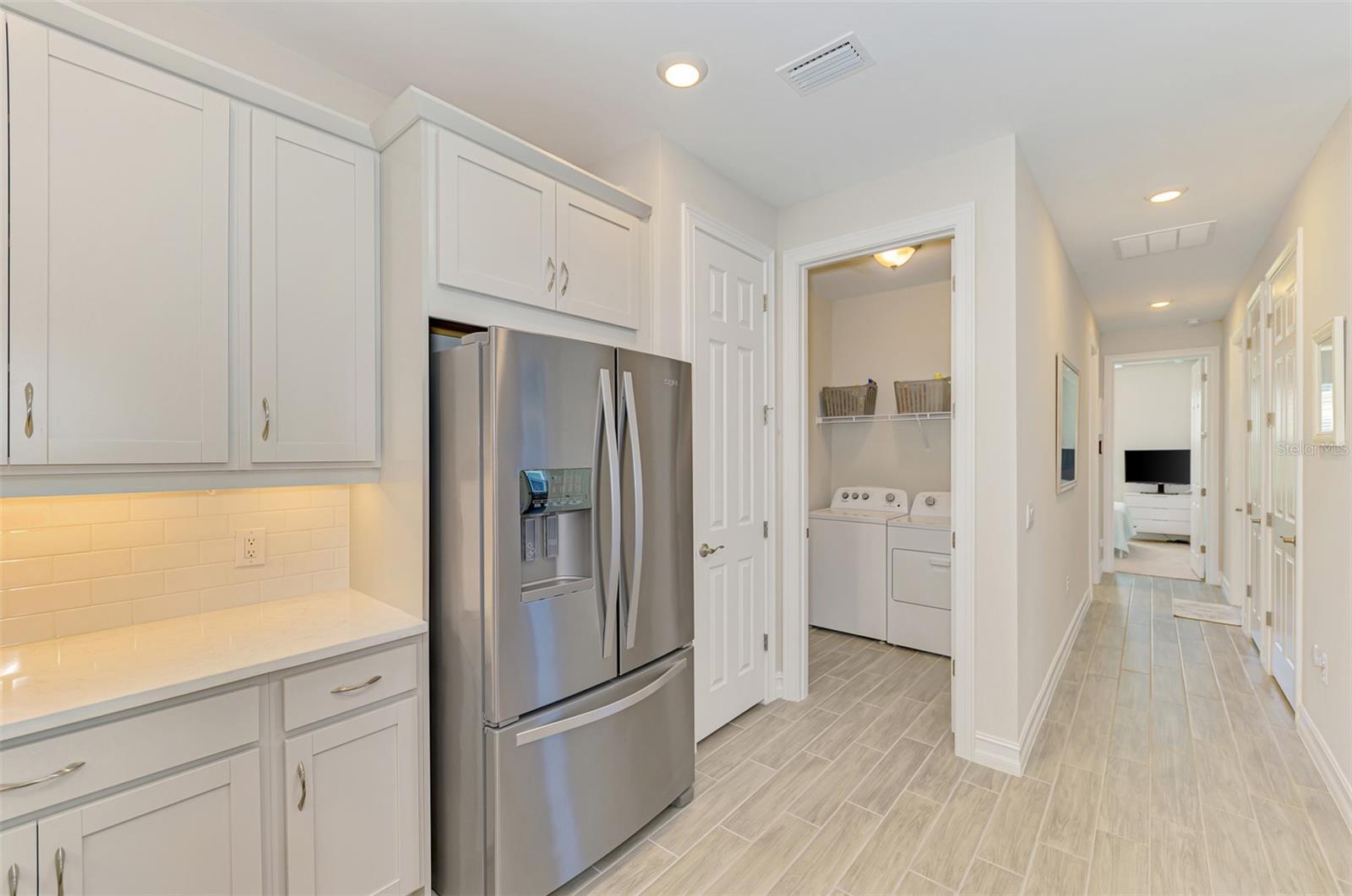 Image 20 of 60 For 387 Ibiza Loop