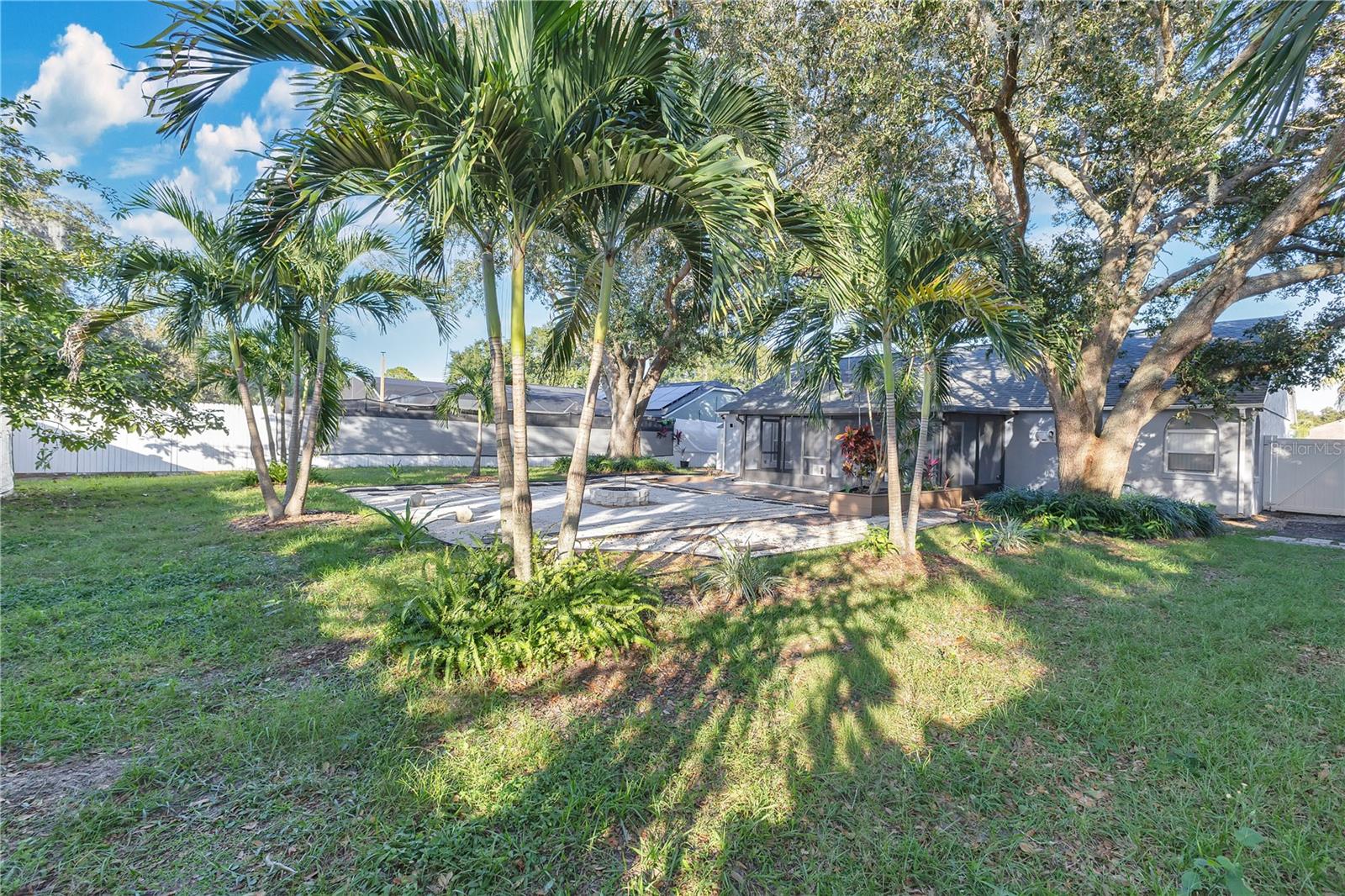 Image 20 of 27 For 330 Robbins Rest Circle