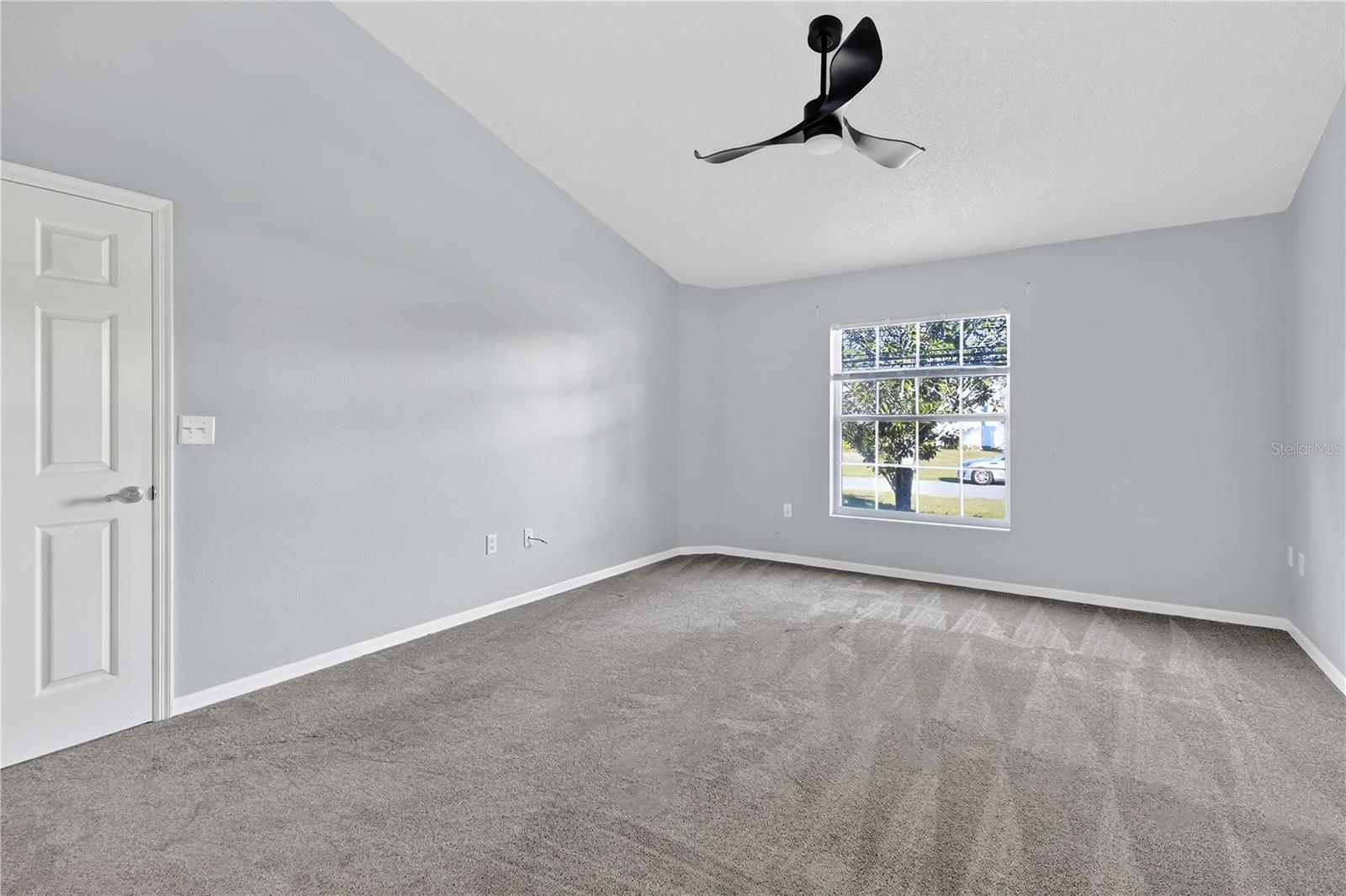 Image 8 of 27 For 330 Robbins Rest Circle