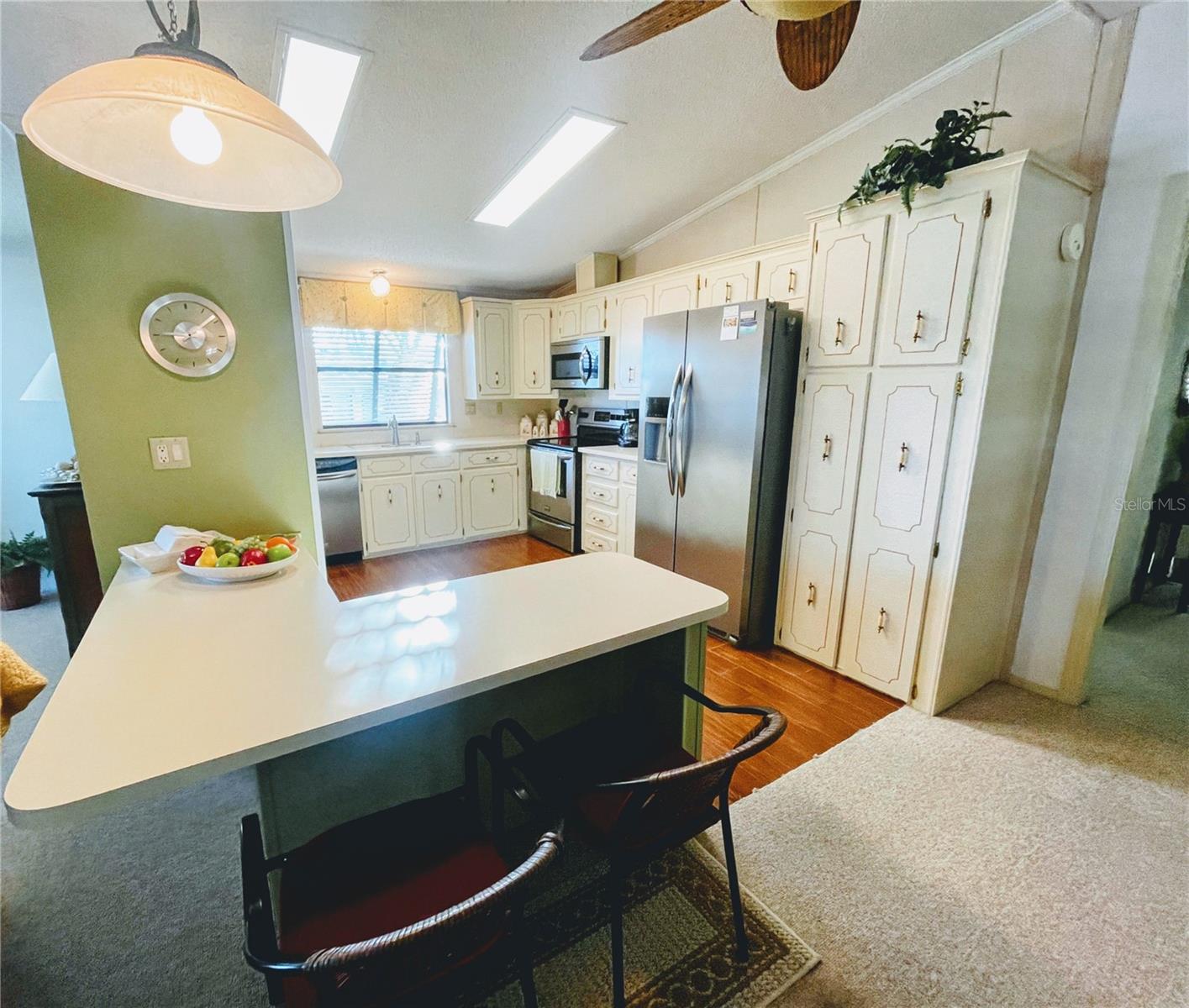 Image 11 of 29 For 701 Green Circle