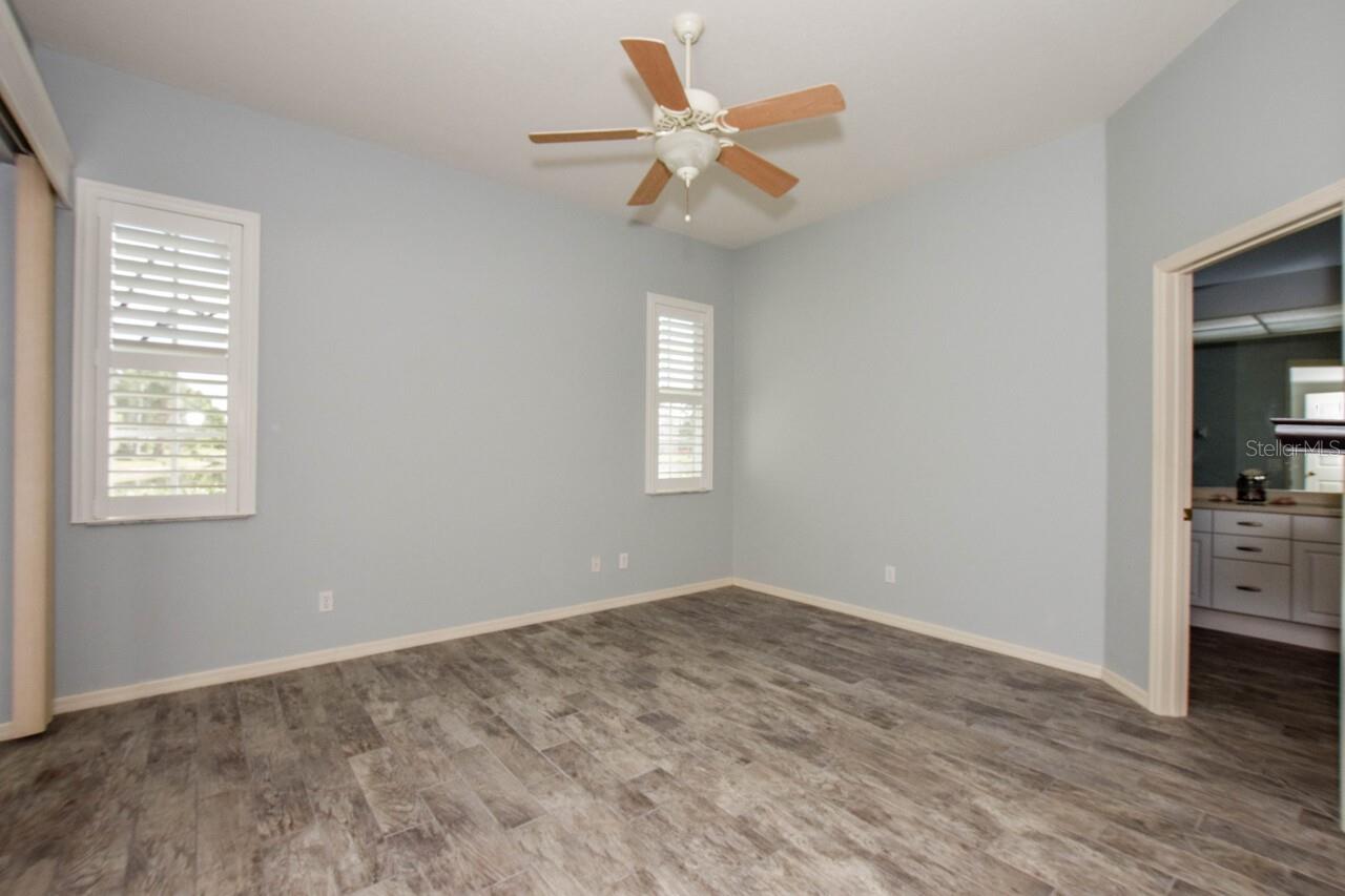 Image 14 of 63 For 834 Montrose Drive 9