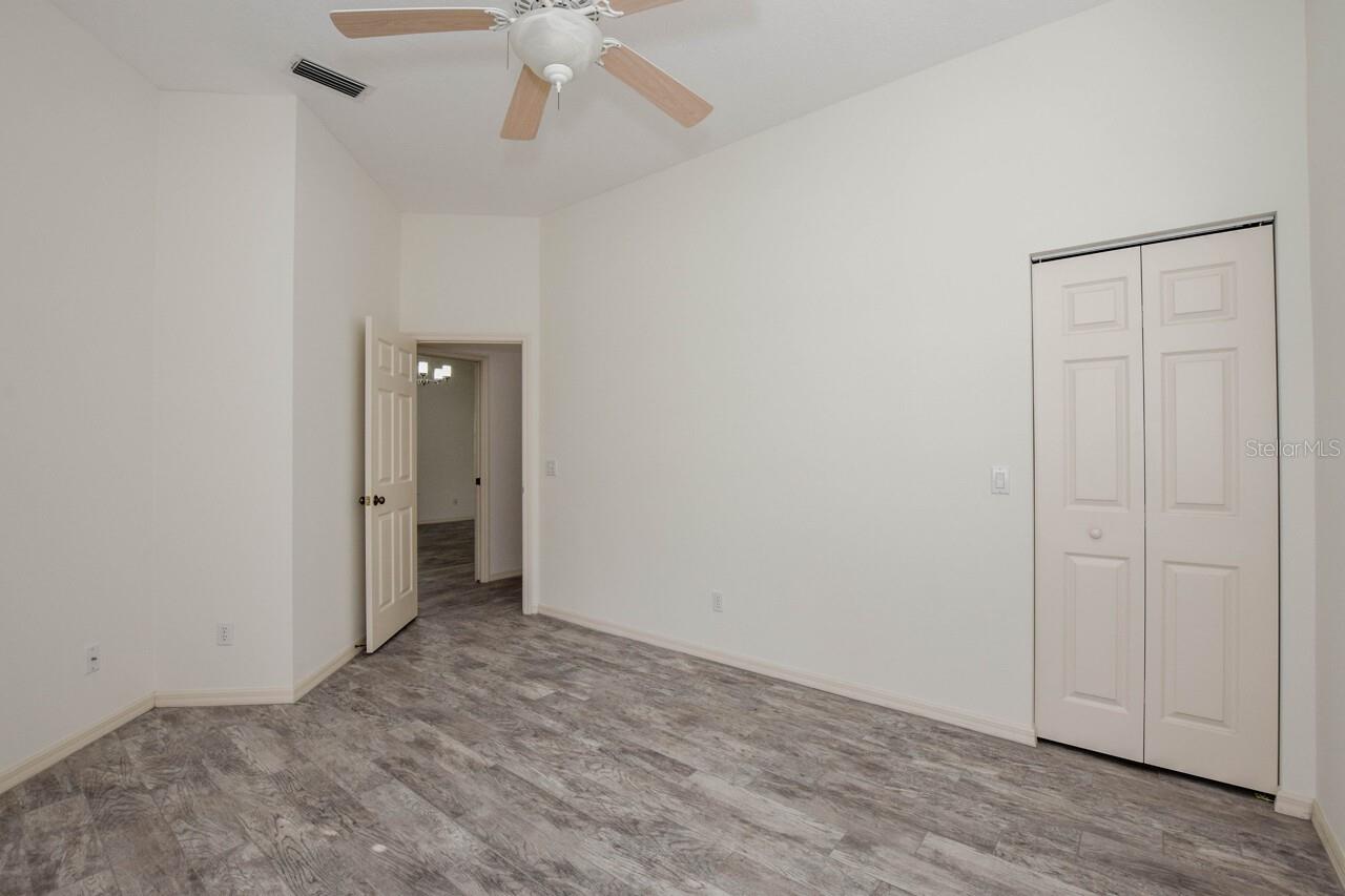 Image 26 of 63 For 834 Montrose Drive 9