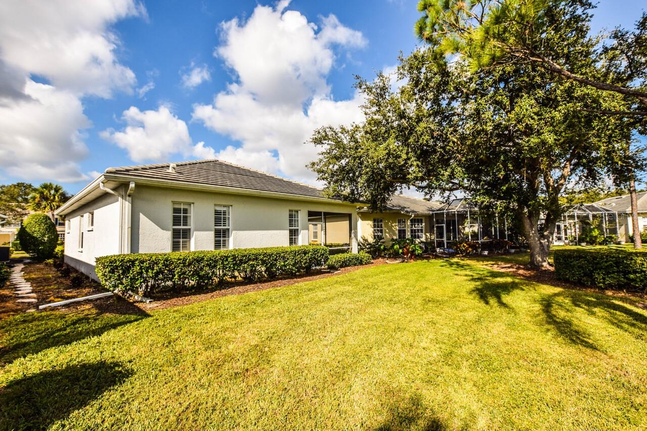 Image 34 of 63 For 834 Montrose Drive 9