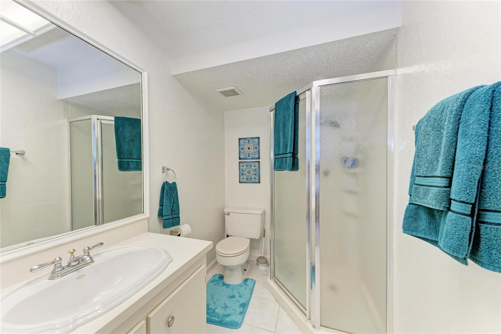 Image 23 of 44 For 3586 Cape Haze Drive B4