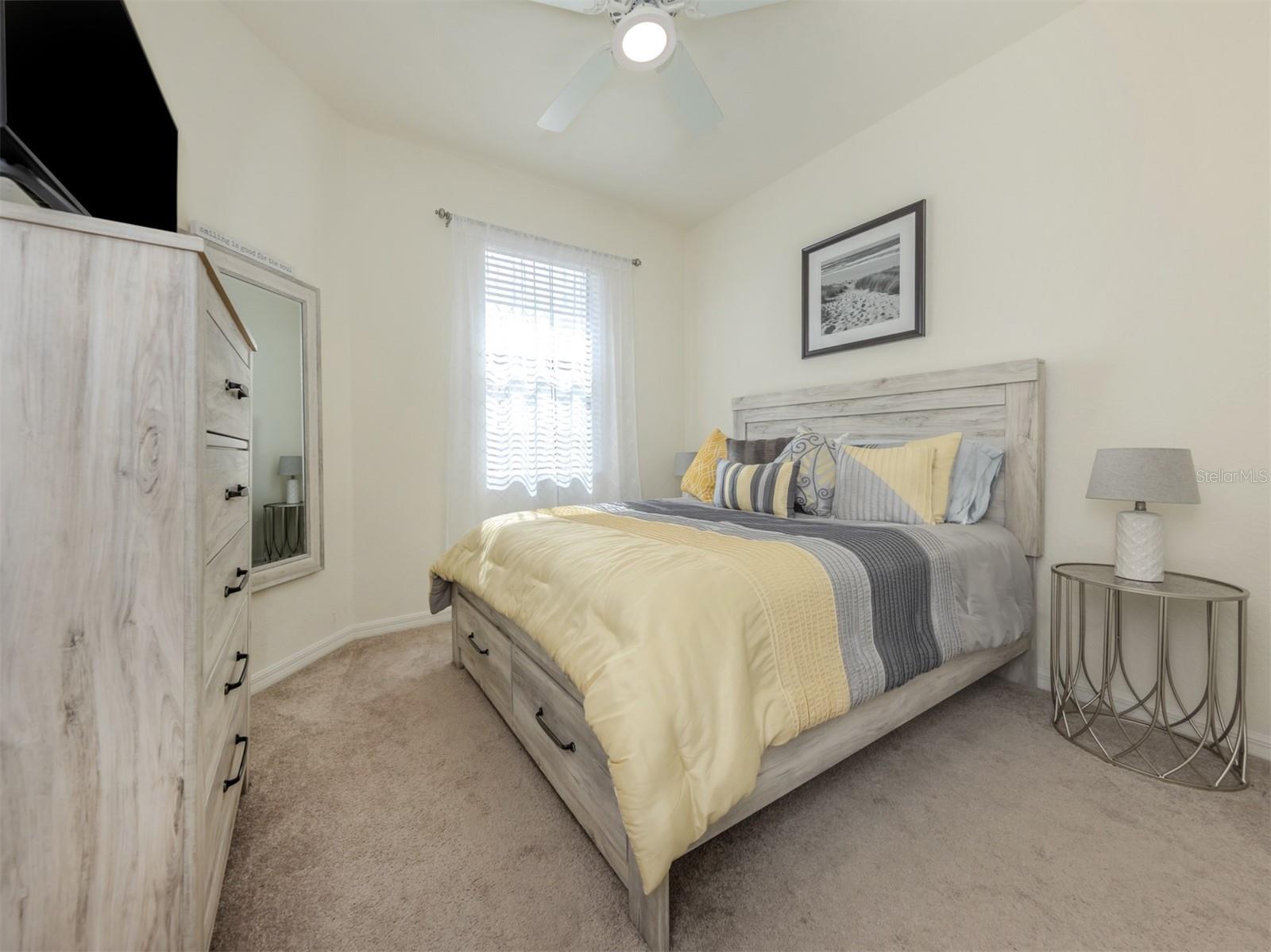 Image 15 of 38 For 12515 Felice Drive