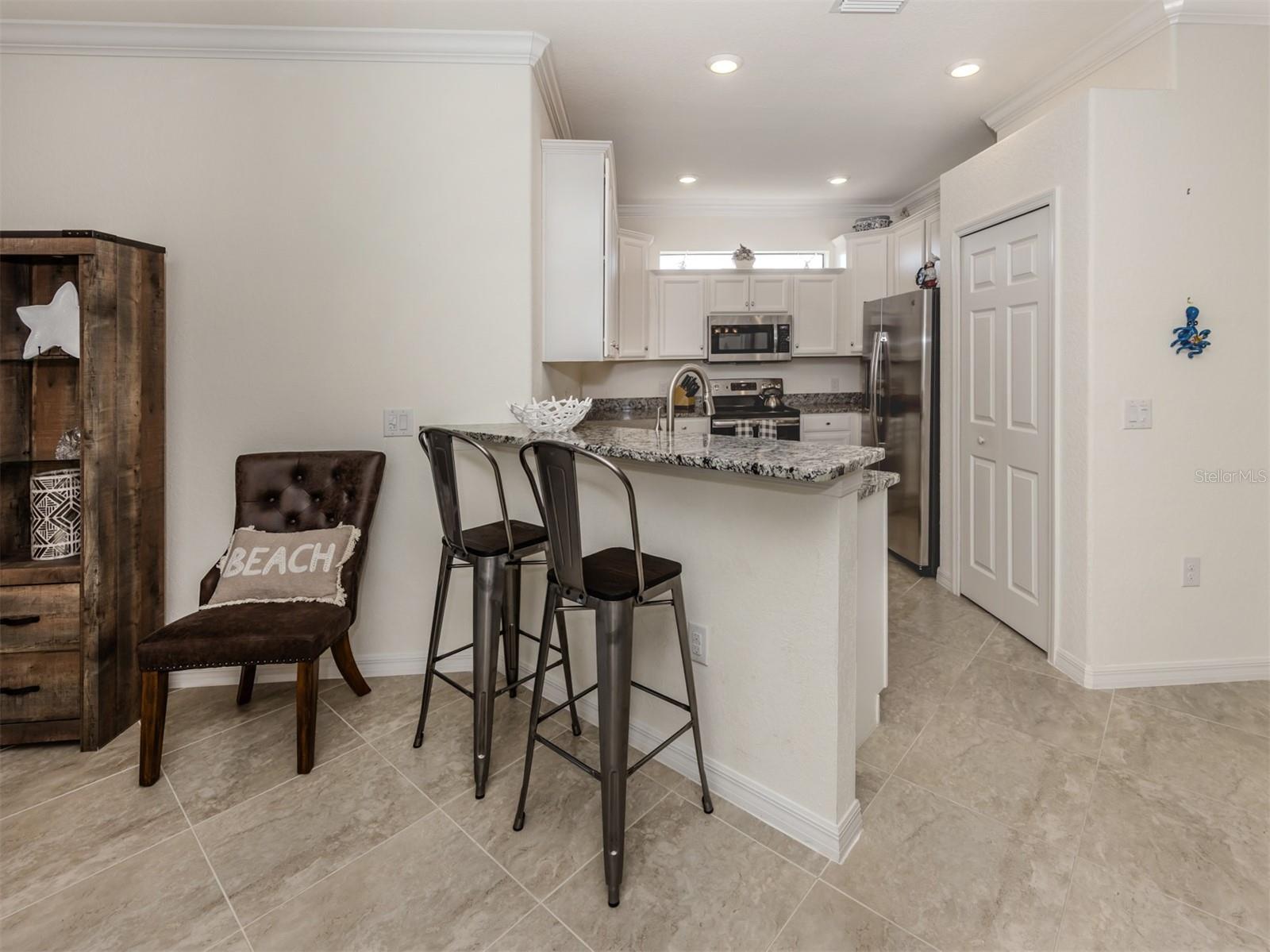 Image 18 of 38 For 12515 Felice Drive