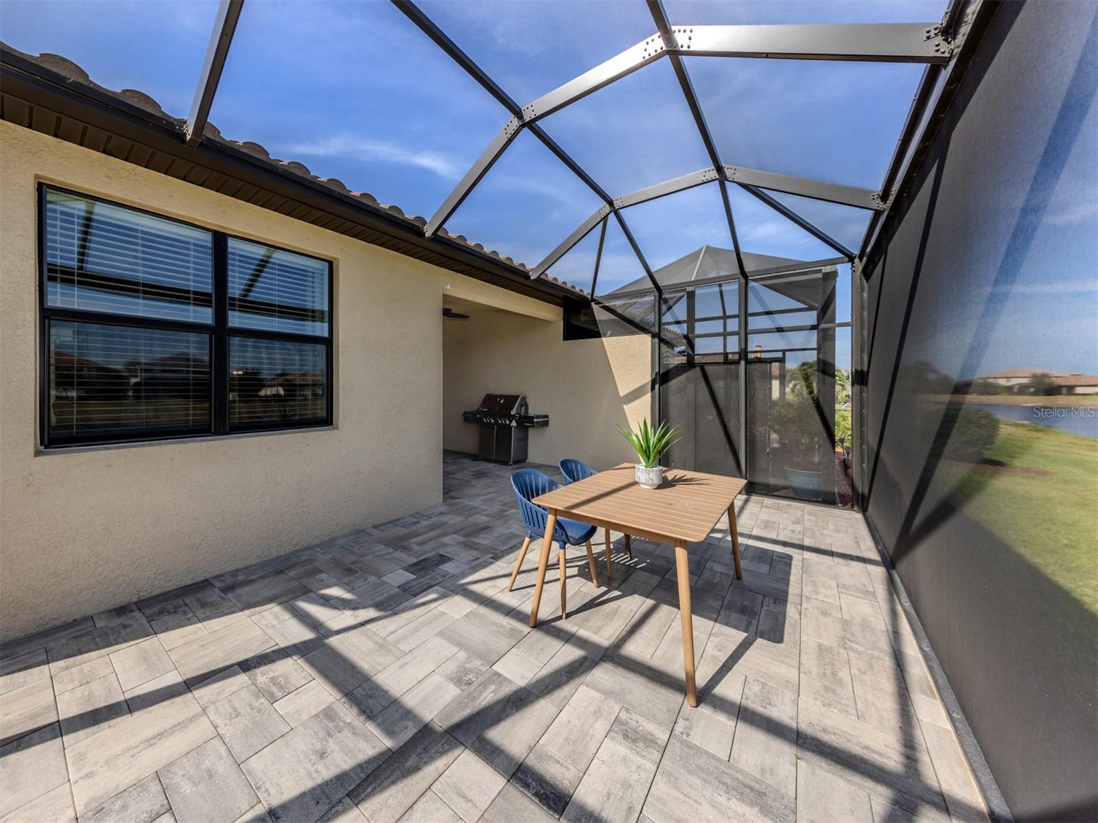 Image 21 of 38 For 12515 Felice Drive