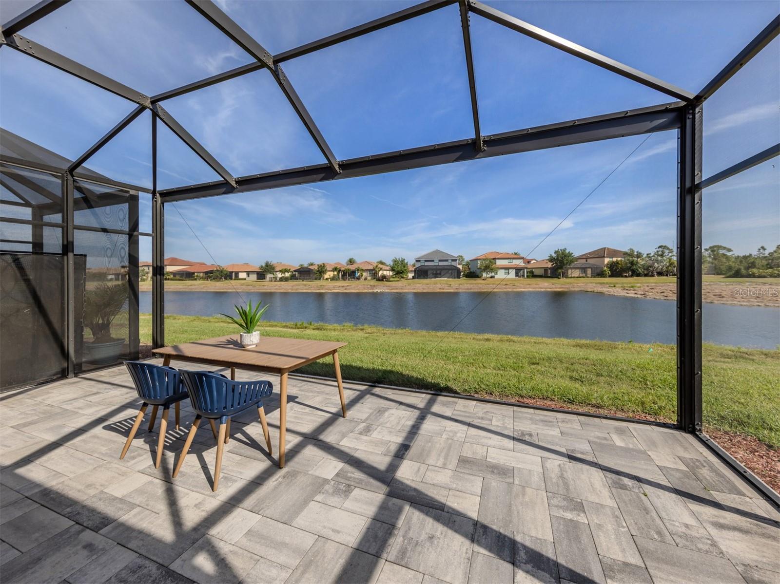 Image 23 of 38 For 12515 Felice Drive