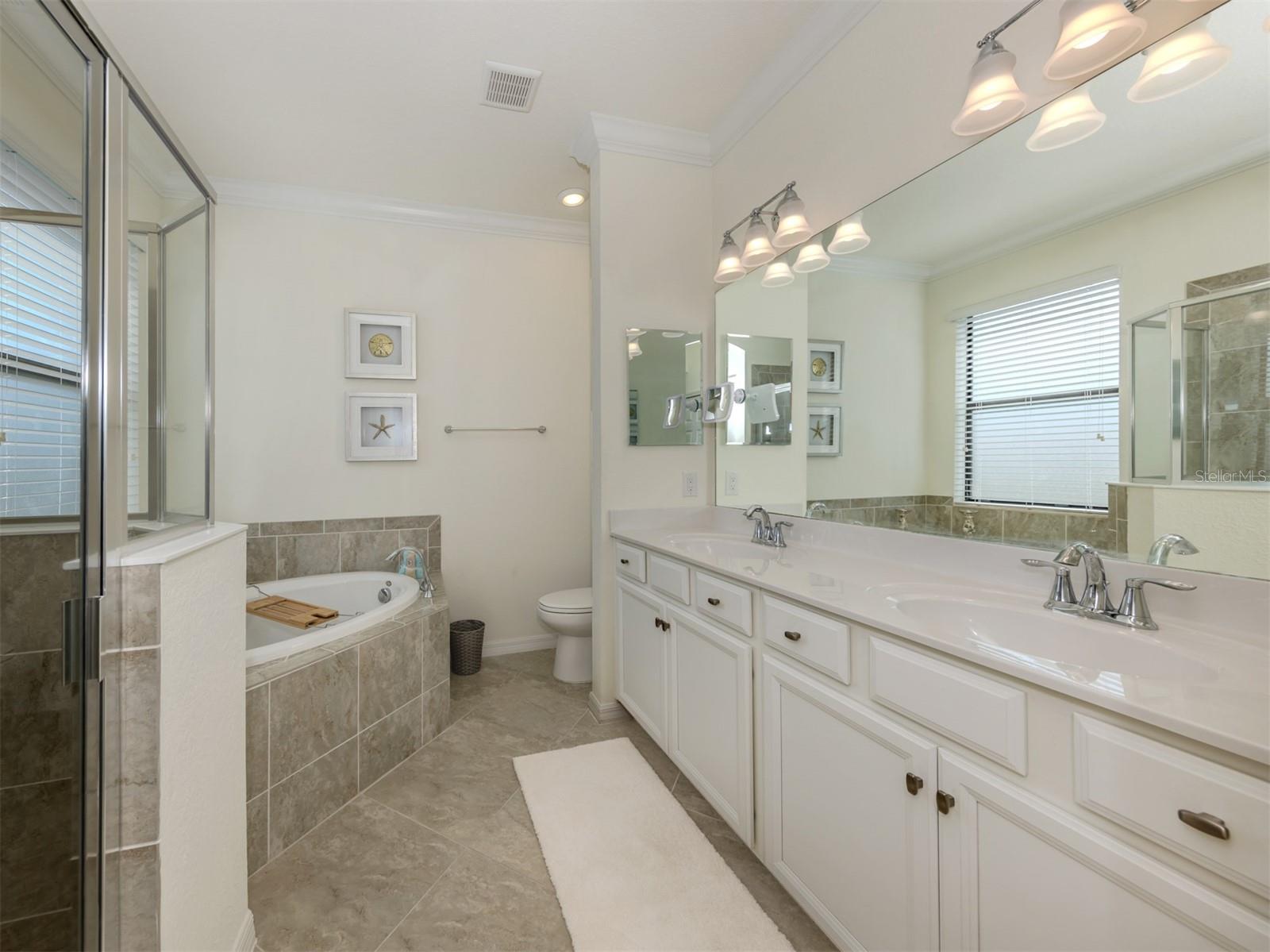 Image 7 of 38 For 12515 Felice Drive