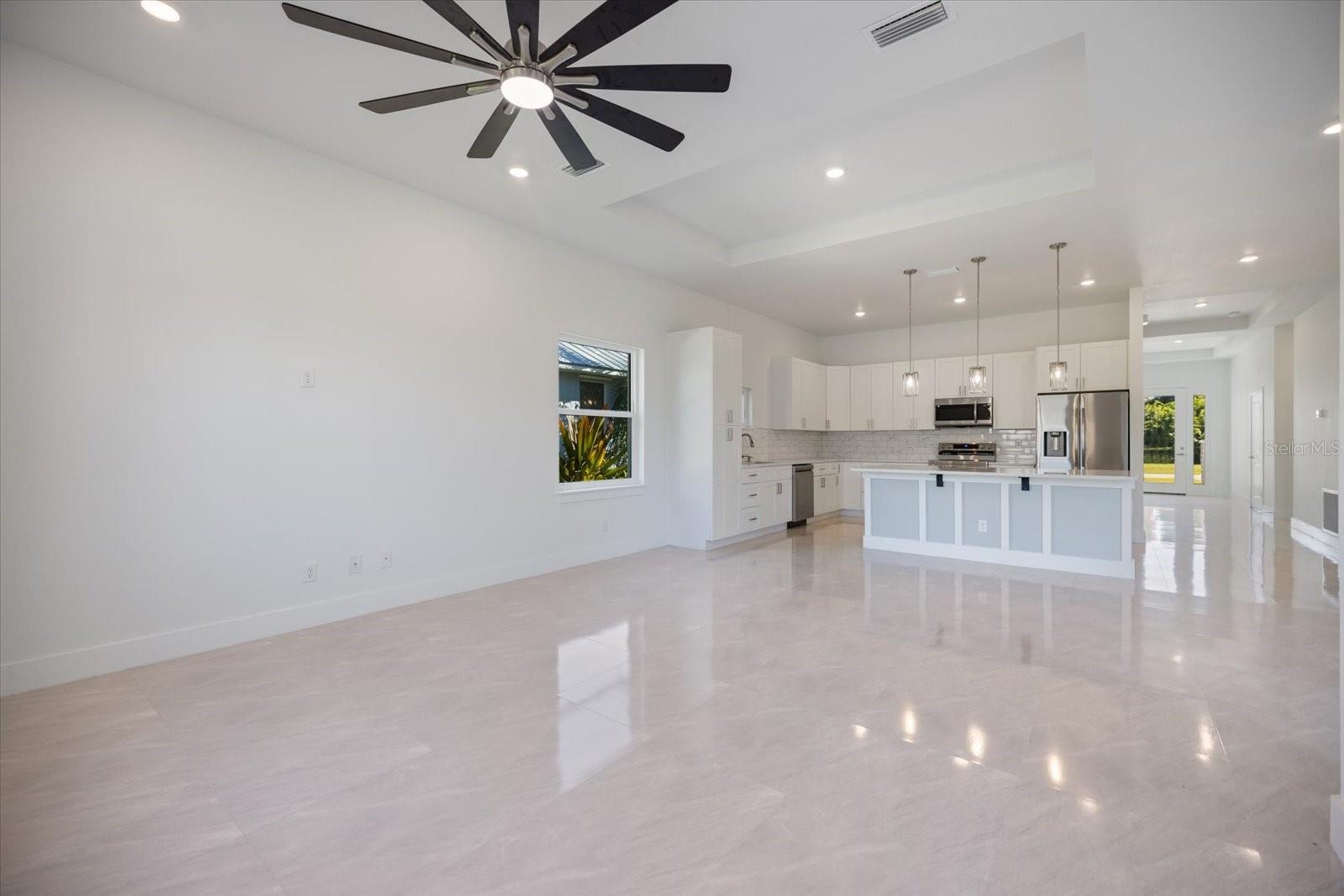 Image 14 of 45 For 482 Sunset Road N