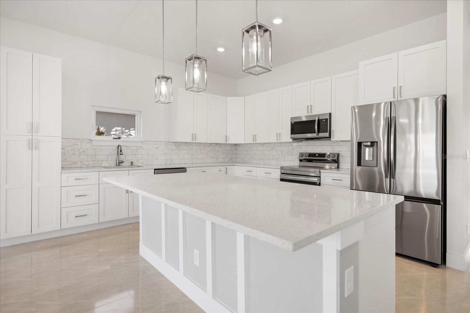 Image 15 of 45 For 482 Sunset Road N