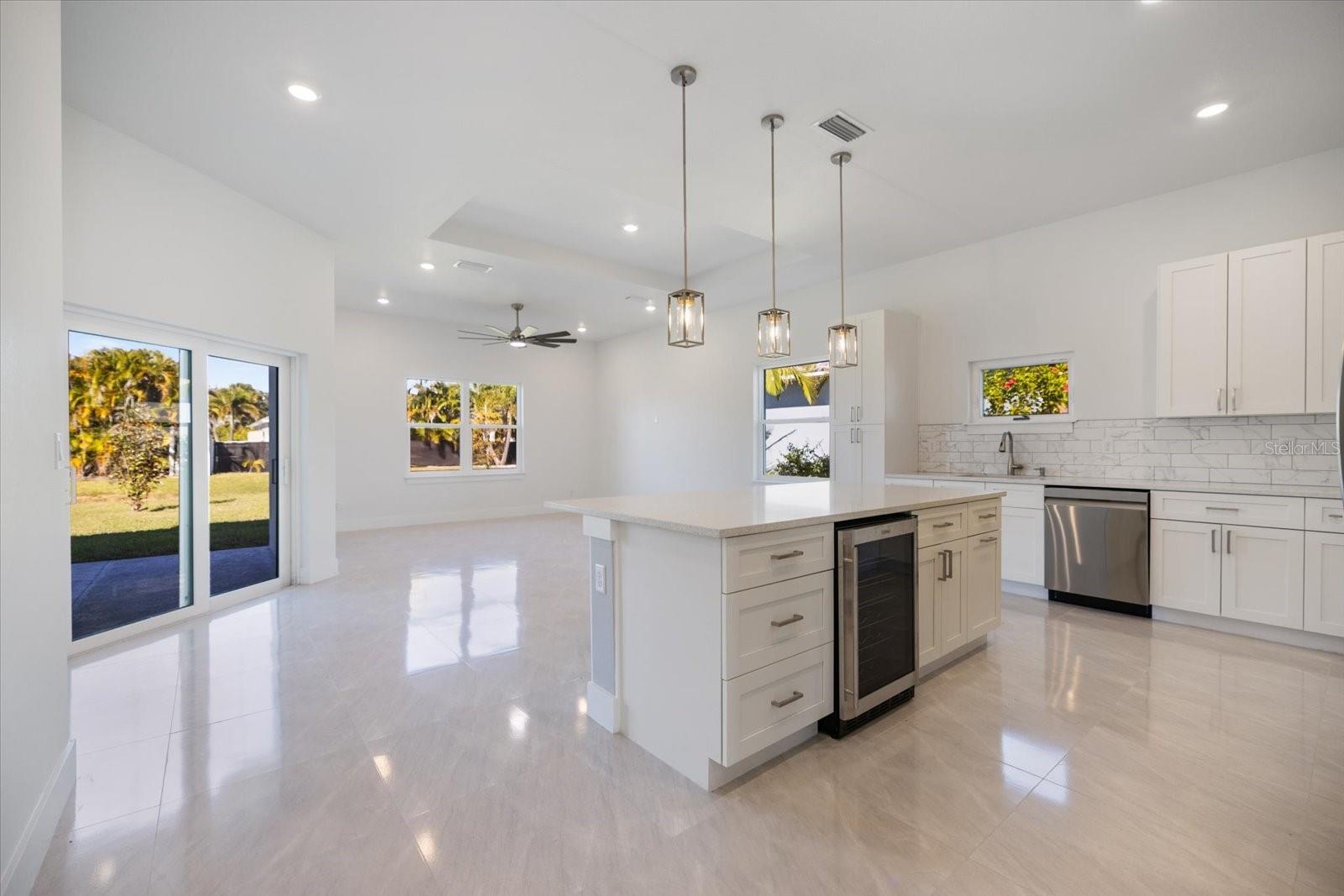 Image 8 of 45 For 482 Sunset Road N