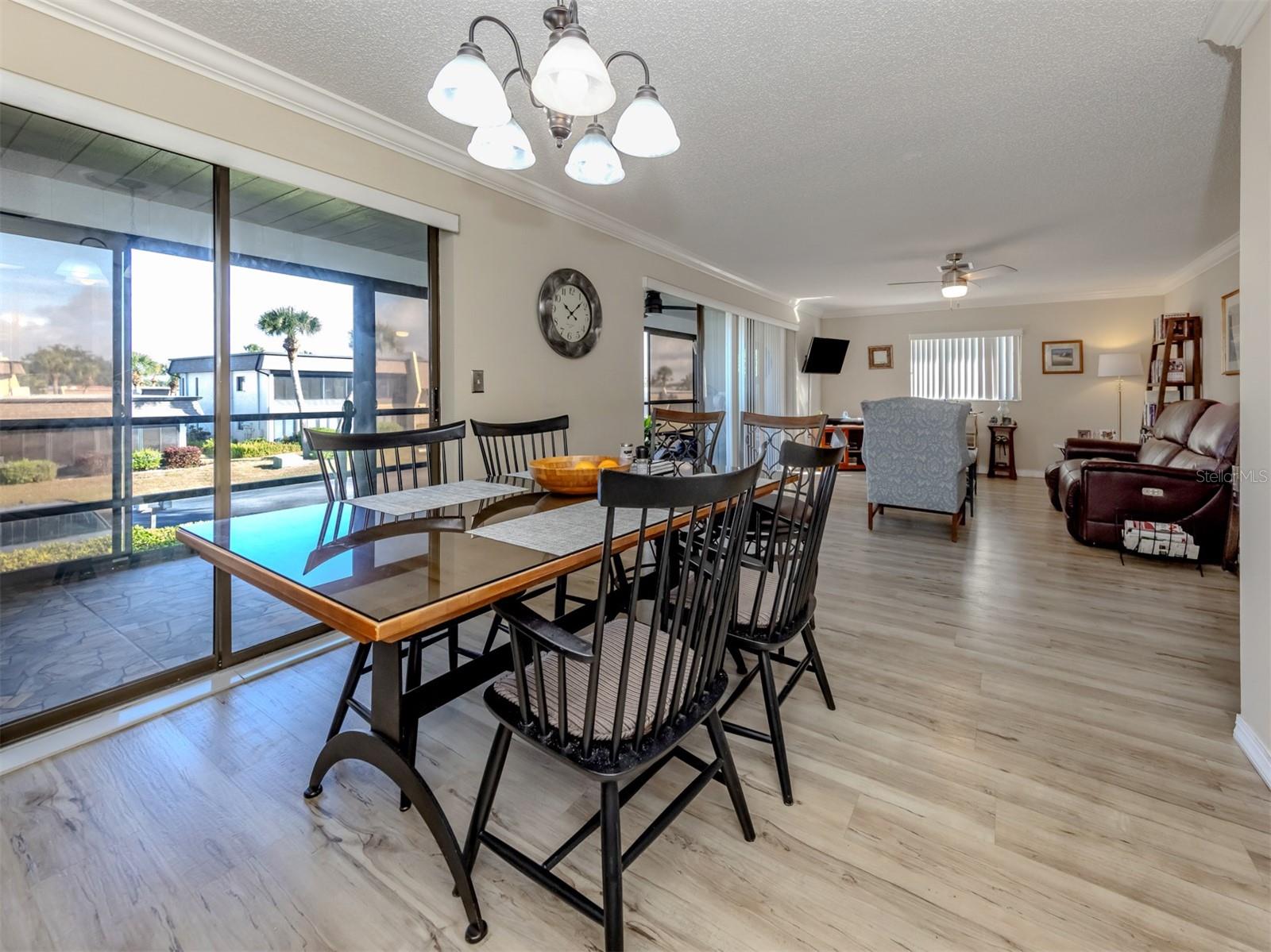 Image 5 of 31 For 1737 Bonitas Circle 1724-d