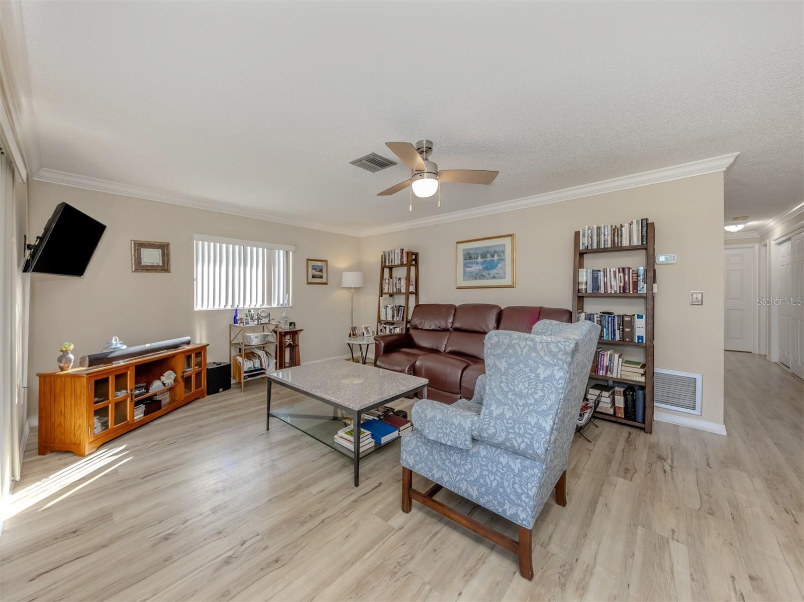 Image 7 of 31 For 1737 Bonitas Circle 1724-d