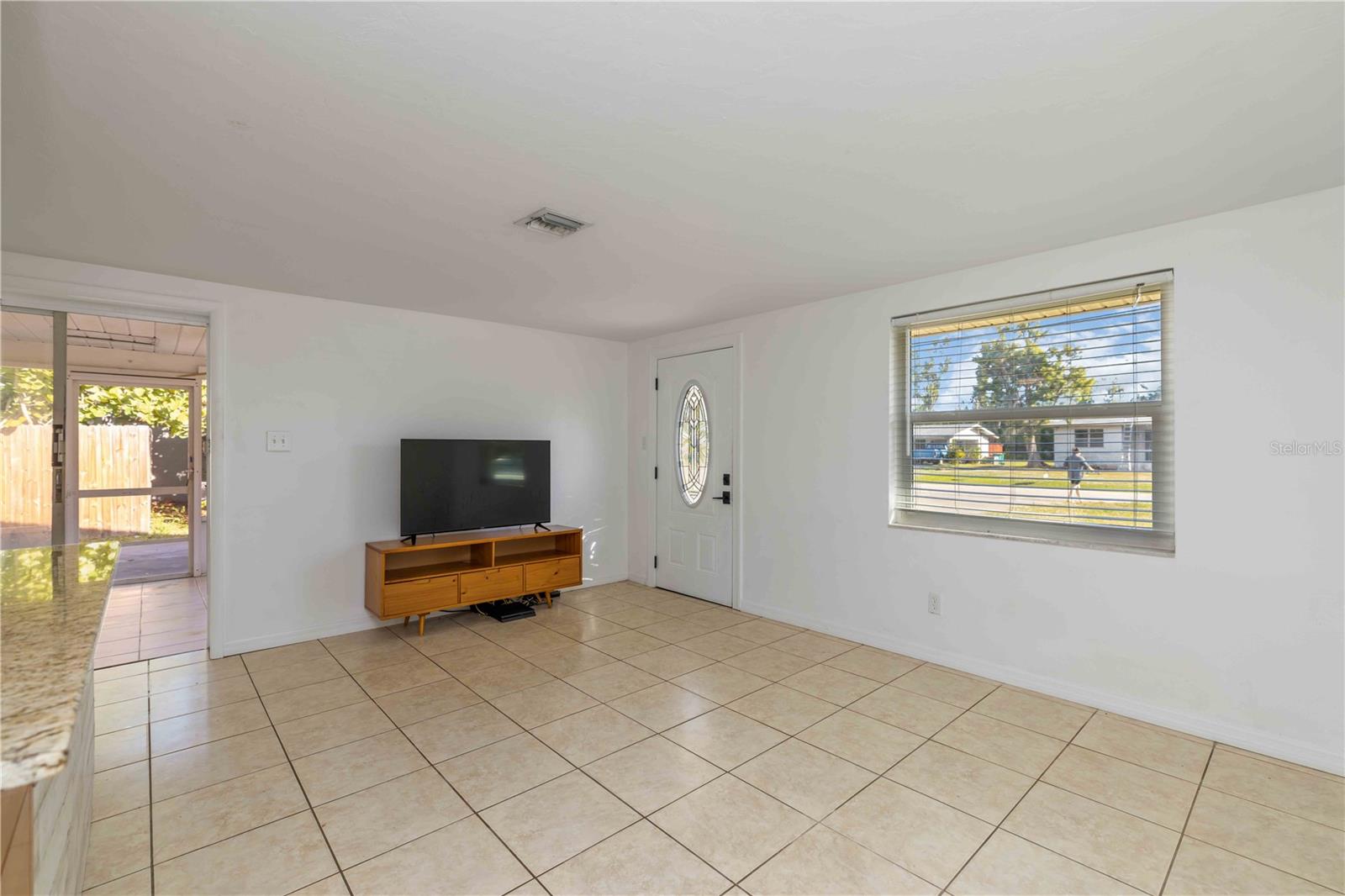 Image 7 of 40 For 2038 Pennsylvania Avenue