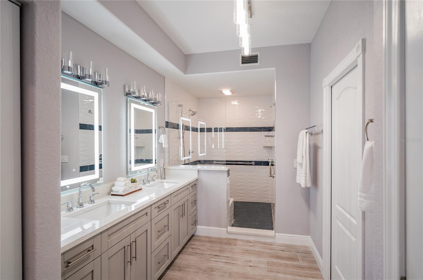 Image 18 of 43 For 157 Tampa Avenue E 706