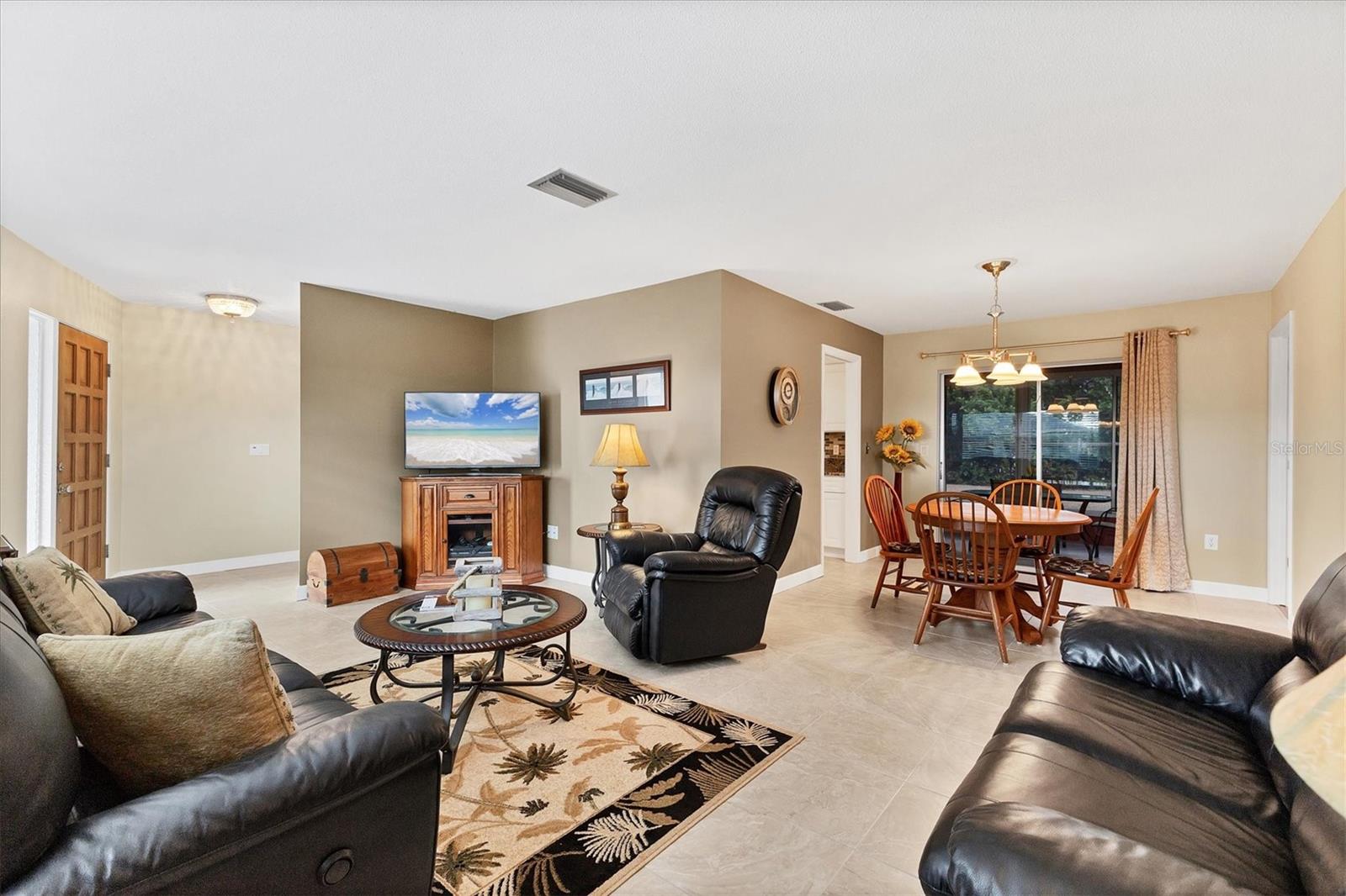 Image 7 of 24 For 1611 Cypress Point Drive