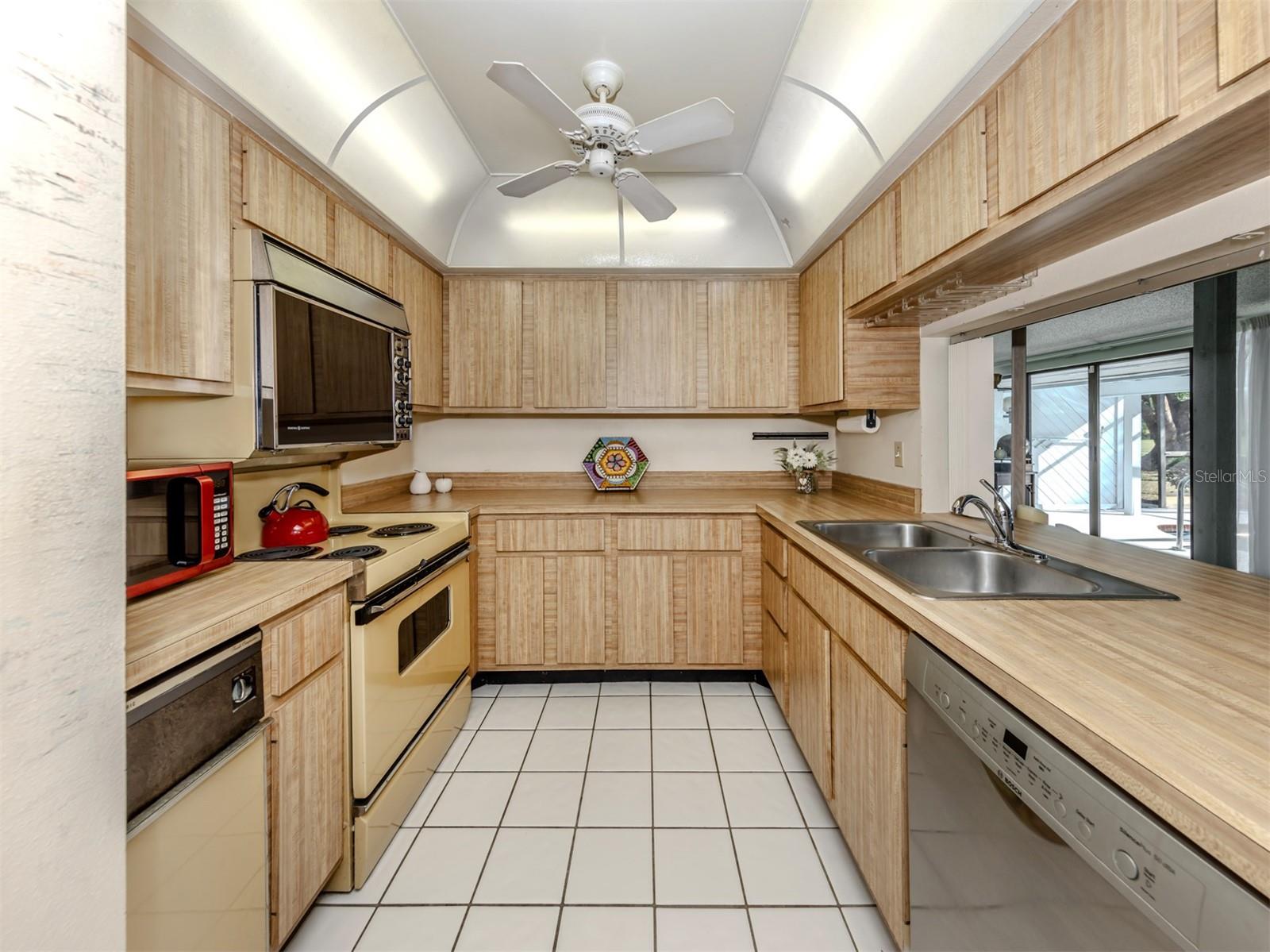 Image 11 of 56 For 4524 Arborfield Road