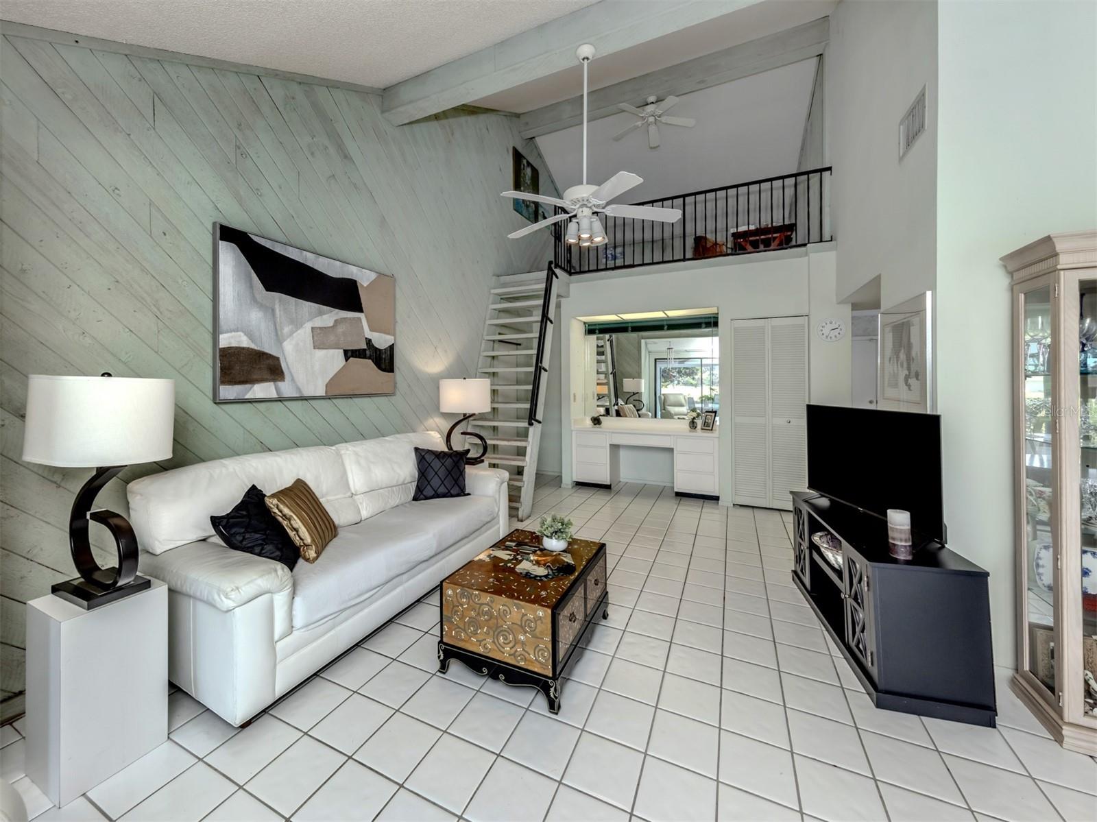 Image 4 of 56 For 4524 Arborfield Road