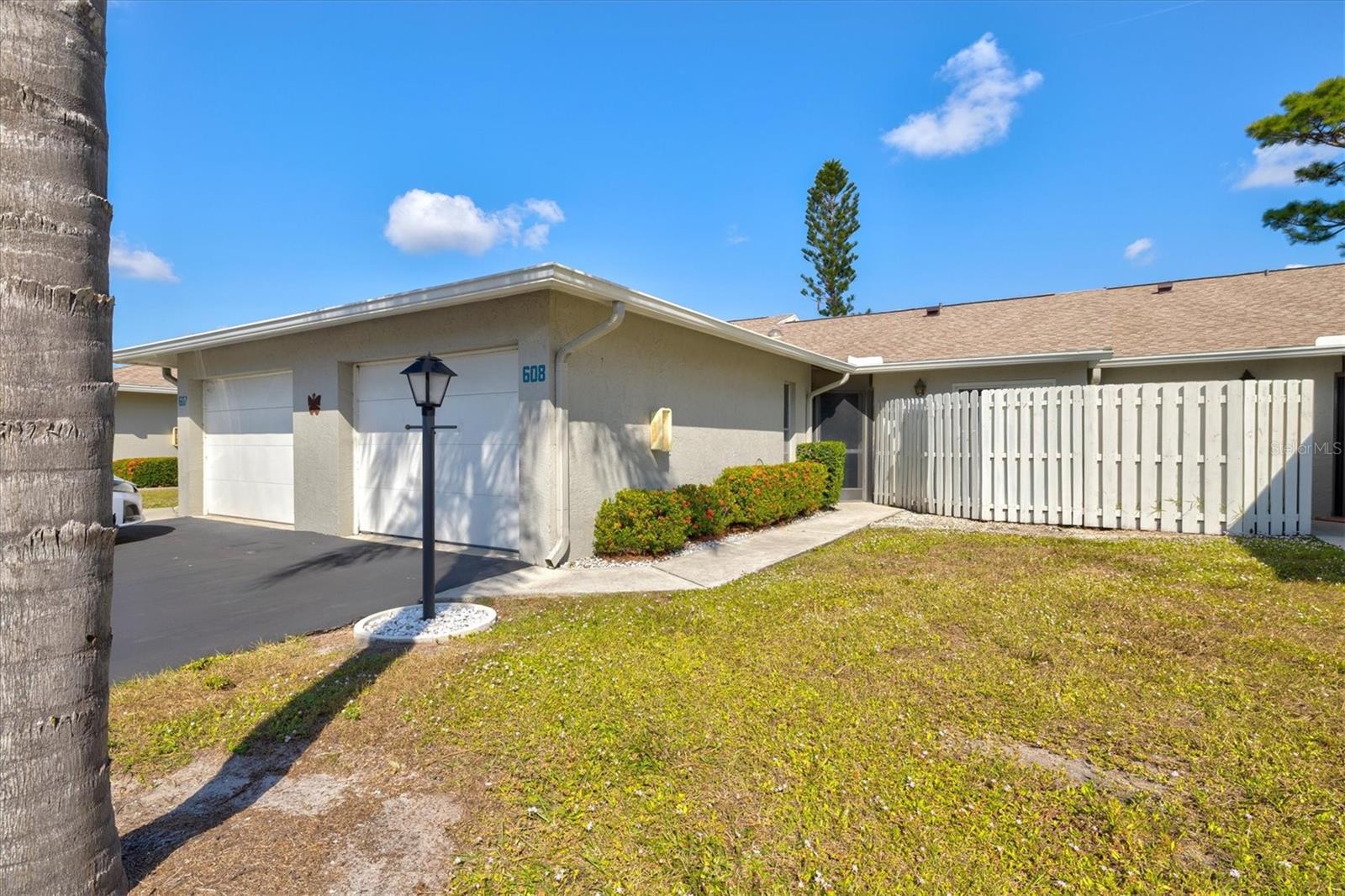 Details for 608 Pinebrook Crescent 8, VENICE, FL 34285