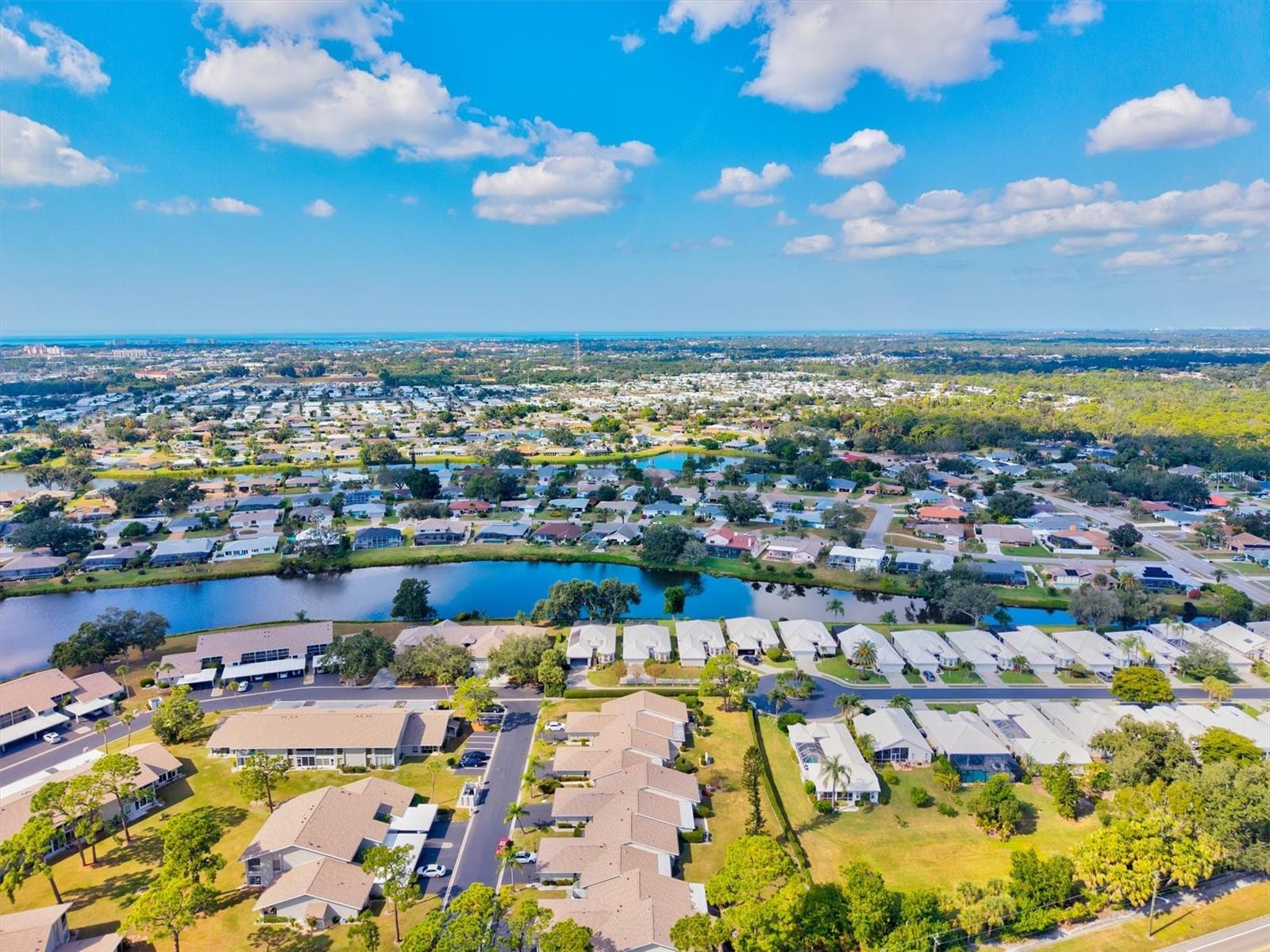 Image 45 of 75 For 608 Pinebrook Crescent 8