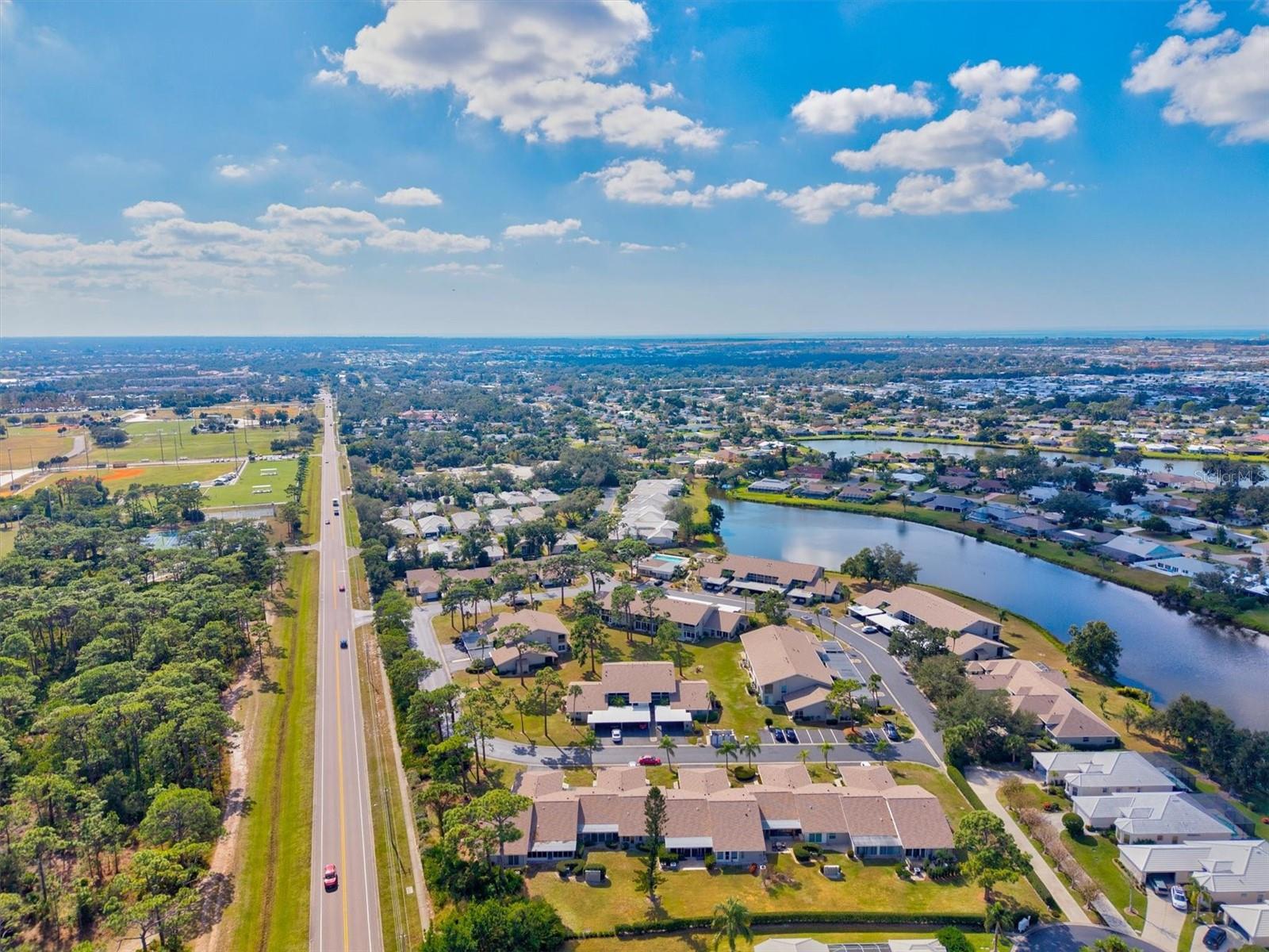 Image 46 of 75 For 608 Pinebrook Crescent 8