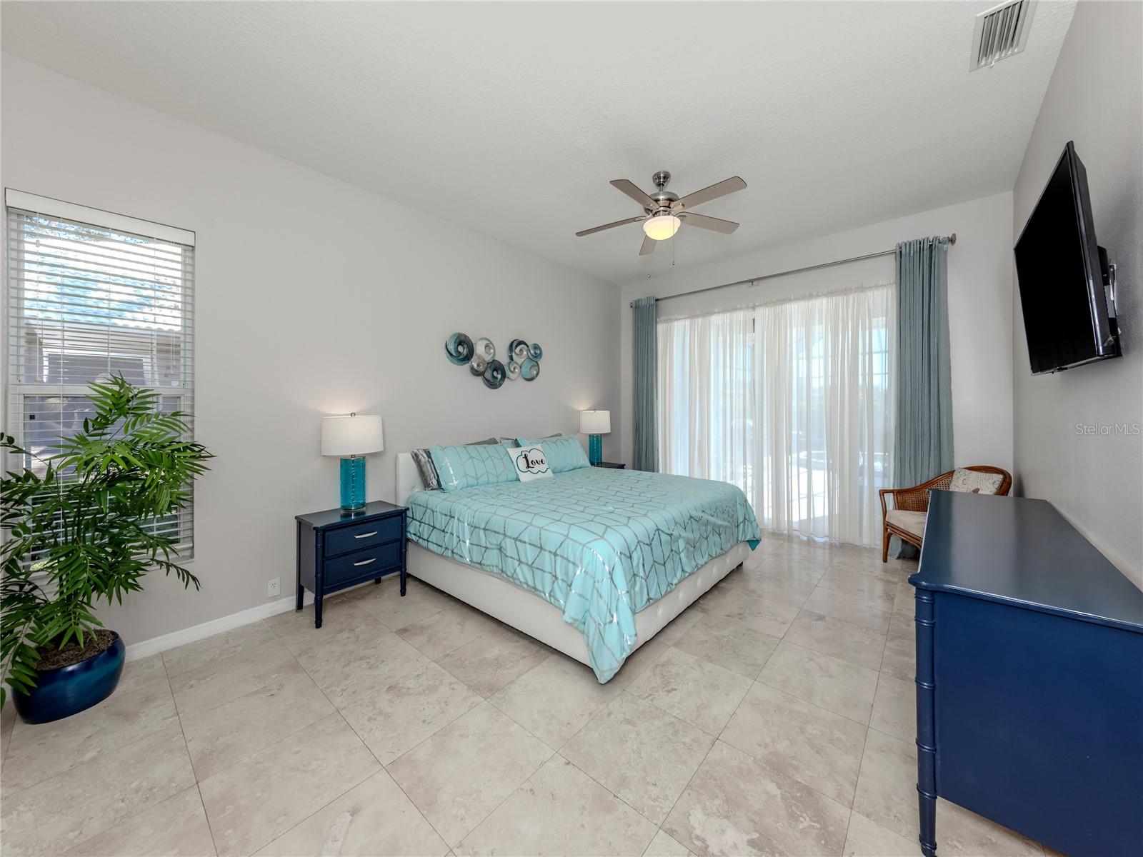 Image 15 of 60 For 489 Summerfield Way